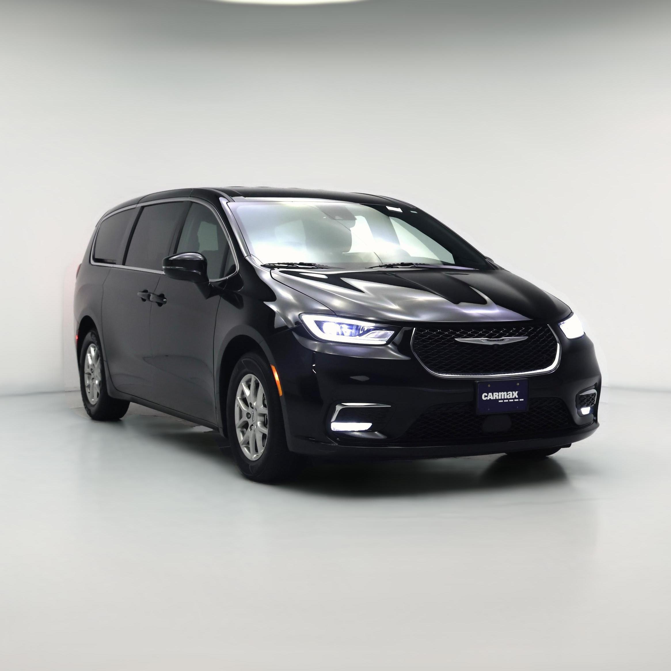 Thumbnail: 2024 Chrysler Pacifica - 1