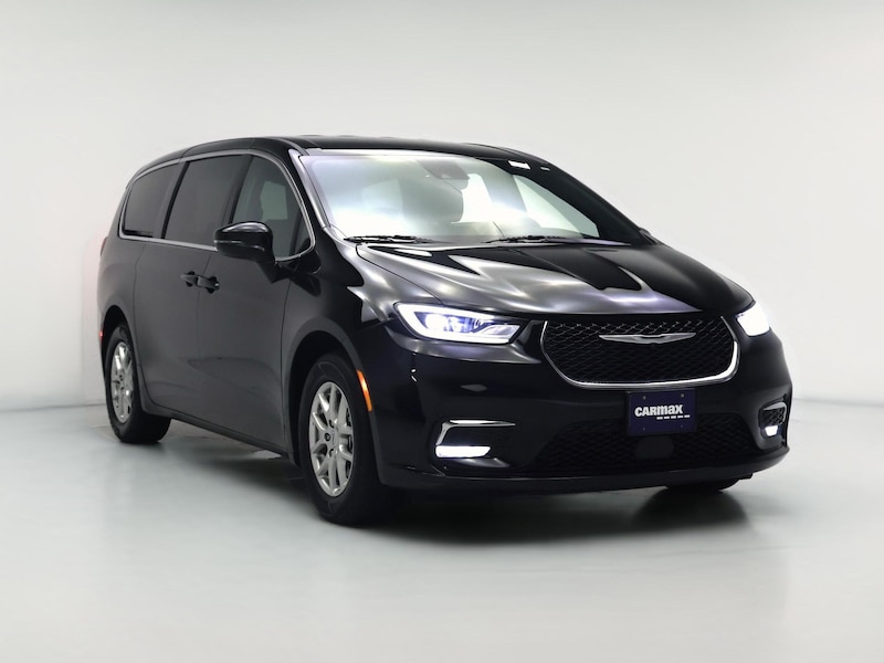 2024 Chrysler Pacifica Touring