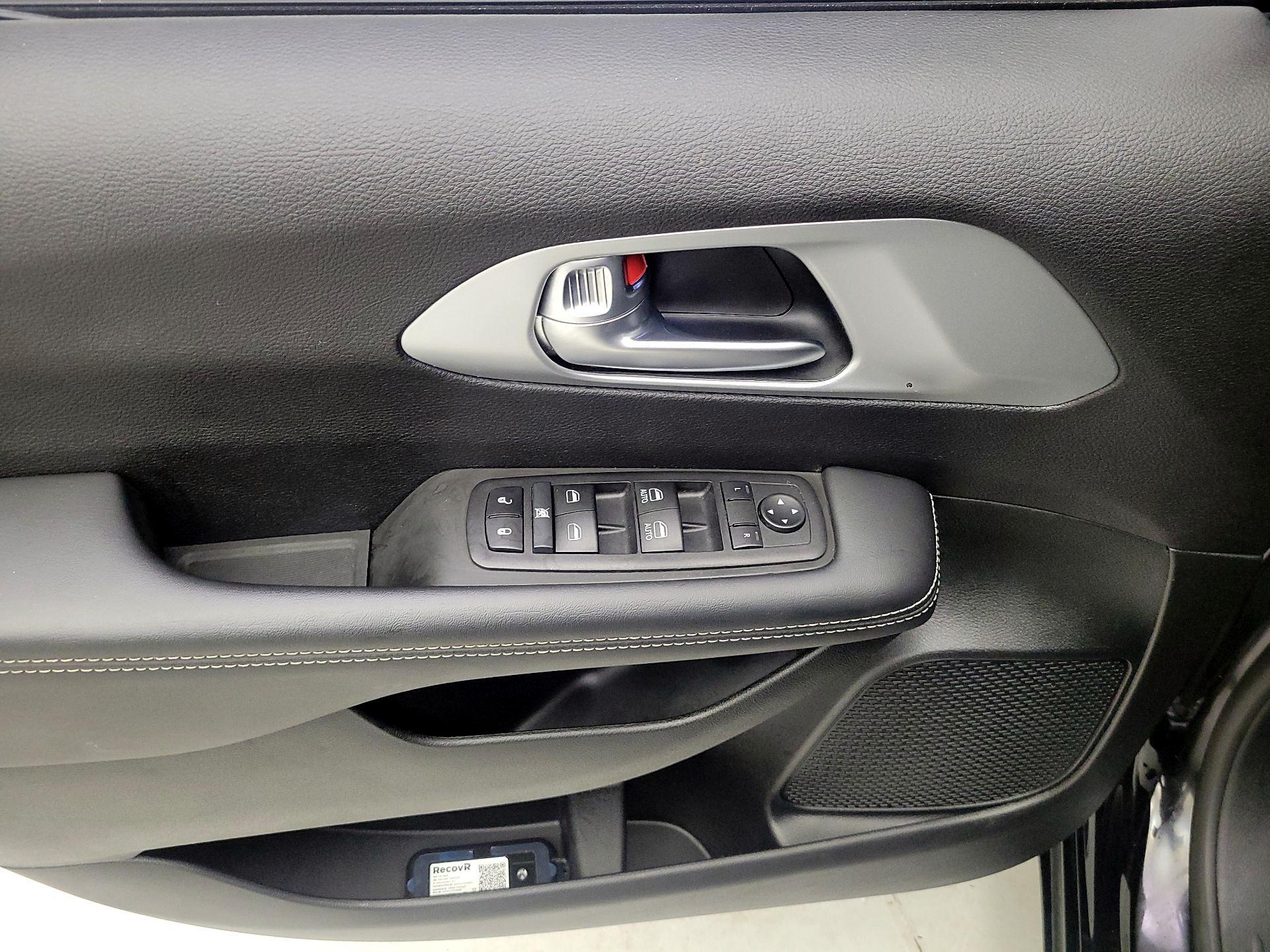 Thumbnail: 2024 Chrysler Pacifica - 12