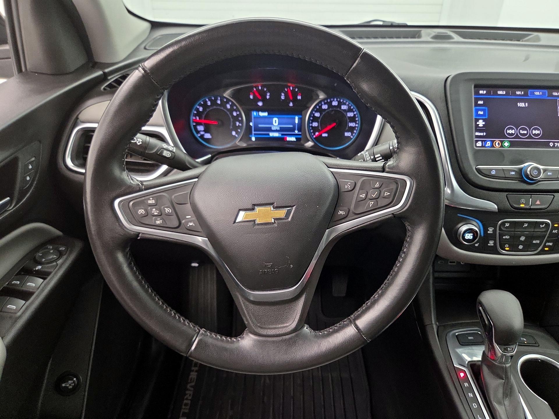 Thumbnail: 2022 Chevrolet Equinox - 10