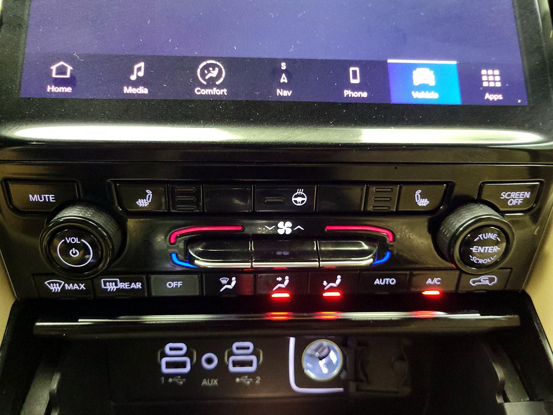 Thumbnail: 2023 Jeep Grand Cherokee - 17