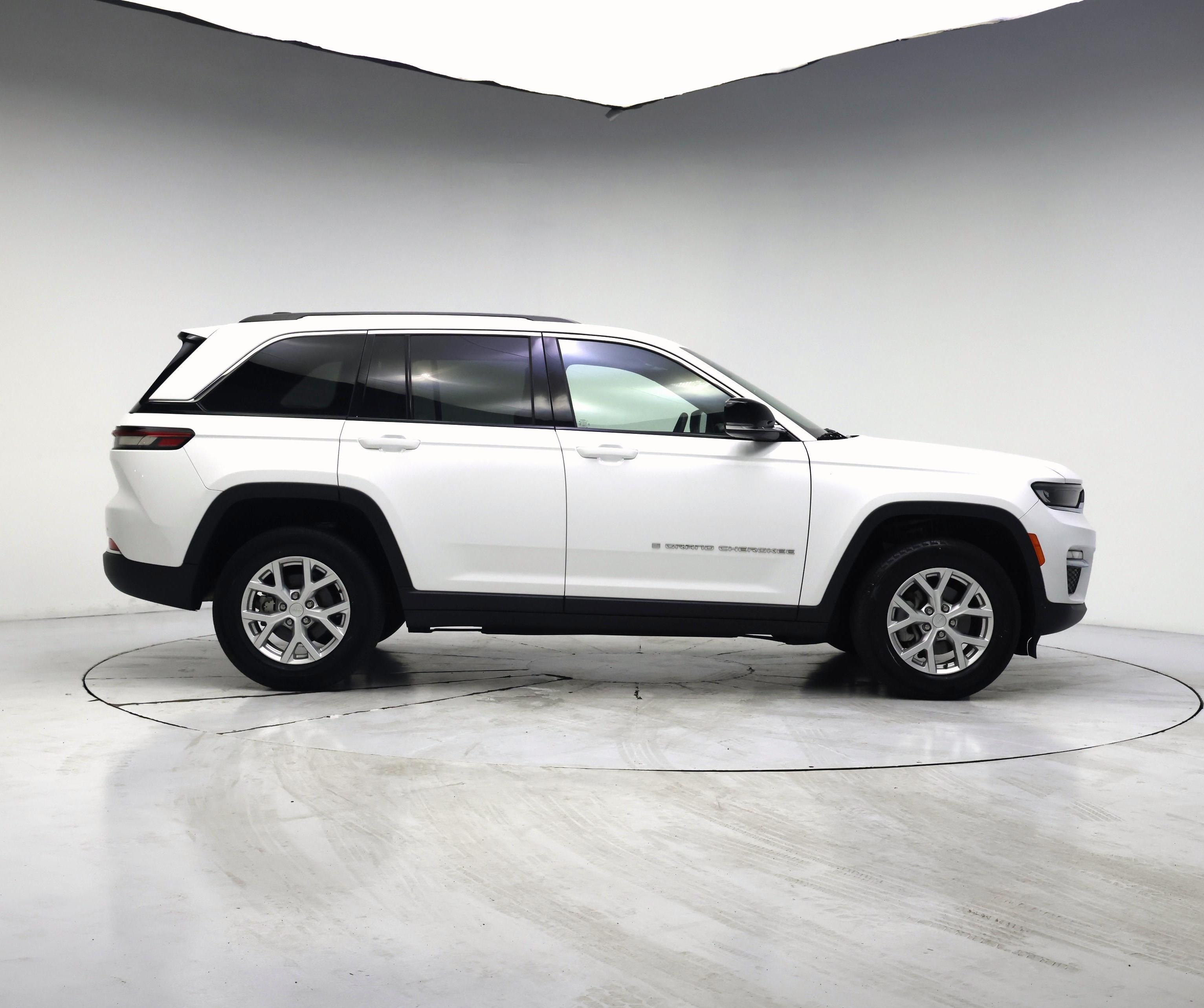 Thumbnail: 2023 Jeep Grand Cherokee - 7