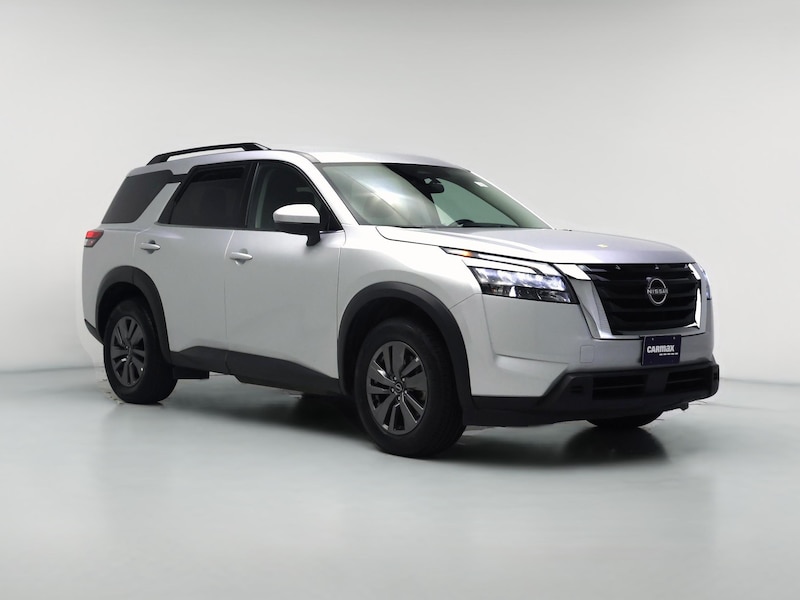 2025 Nissan Pathfinder S