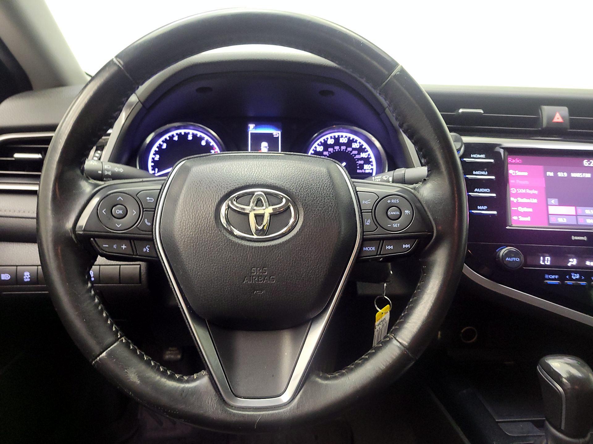 Thumbnail: 2020 Toyota Camry - 10