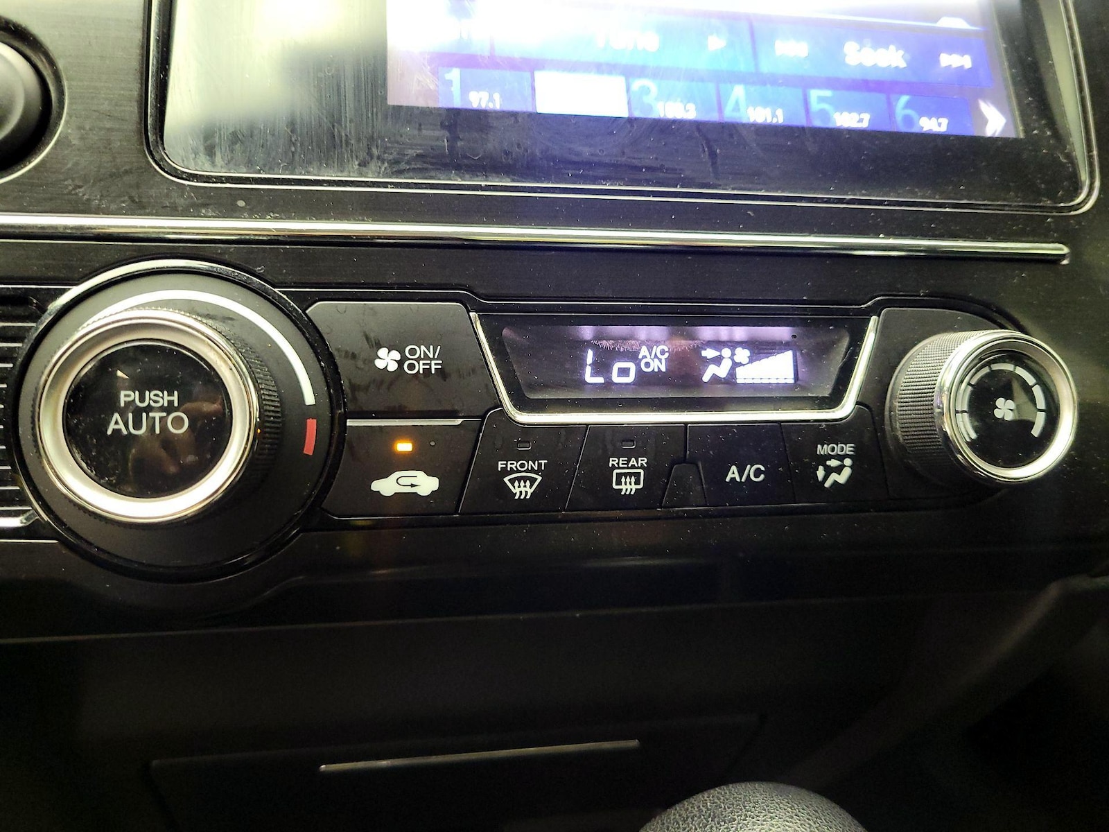 2015 Honda Civic SE - Photo 17