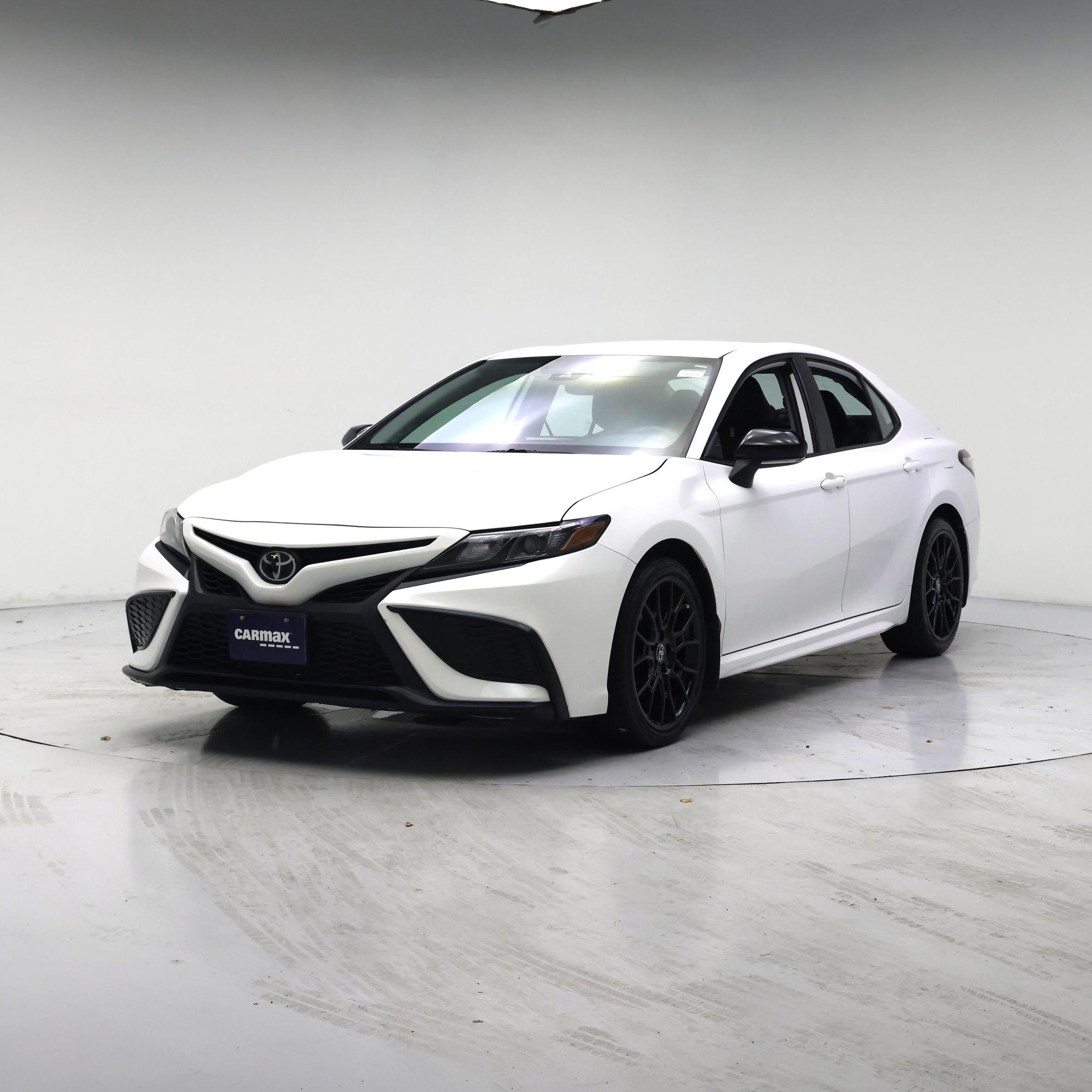 Thumbnail: 2023 Toyota Camry - 4