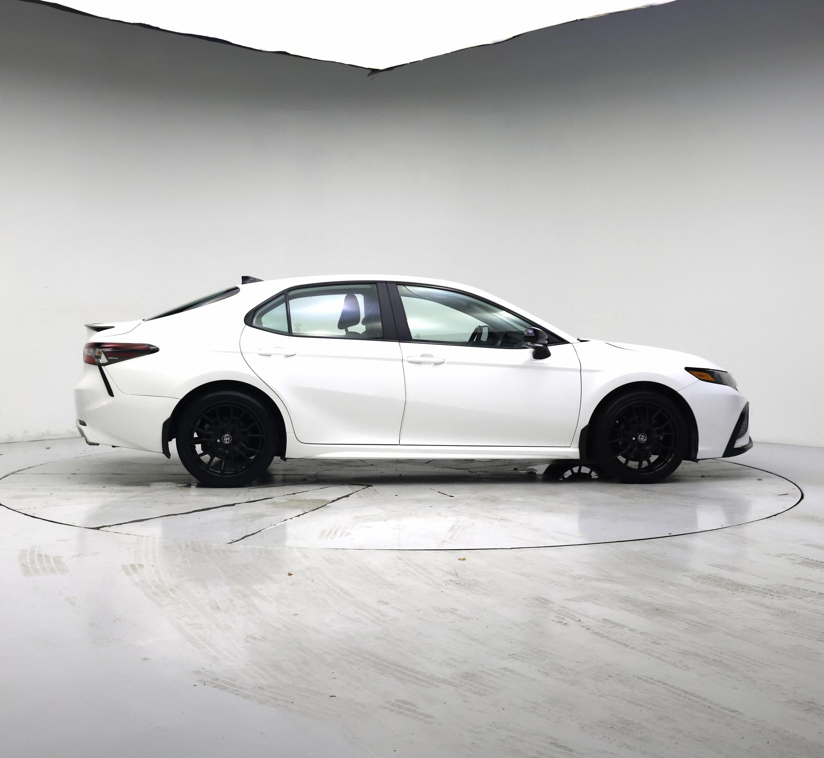 Thumbnail: 2023 Toyota Camry - 7