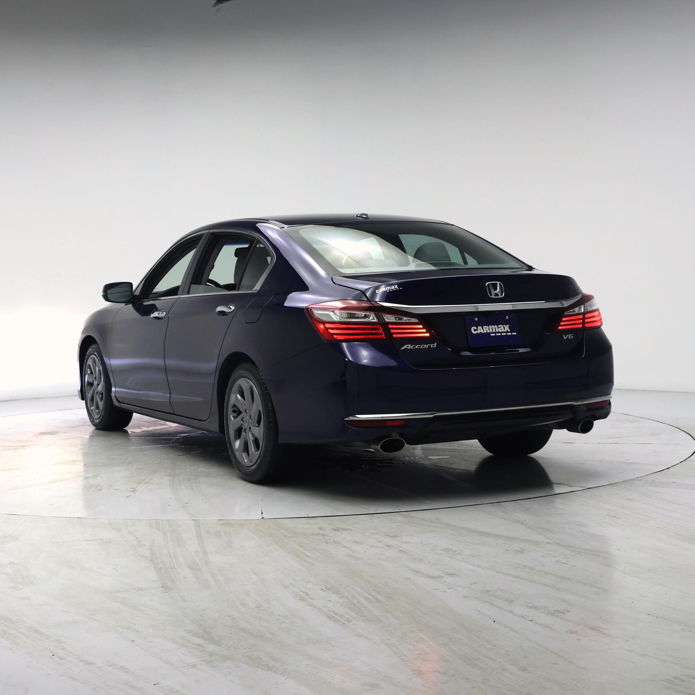 Thumbnail: 2017 Honda Accord - 2