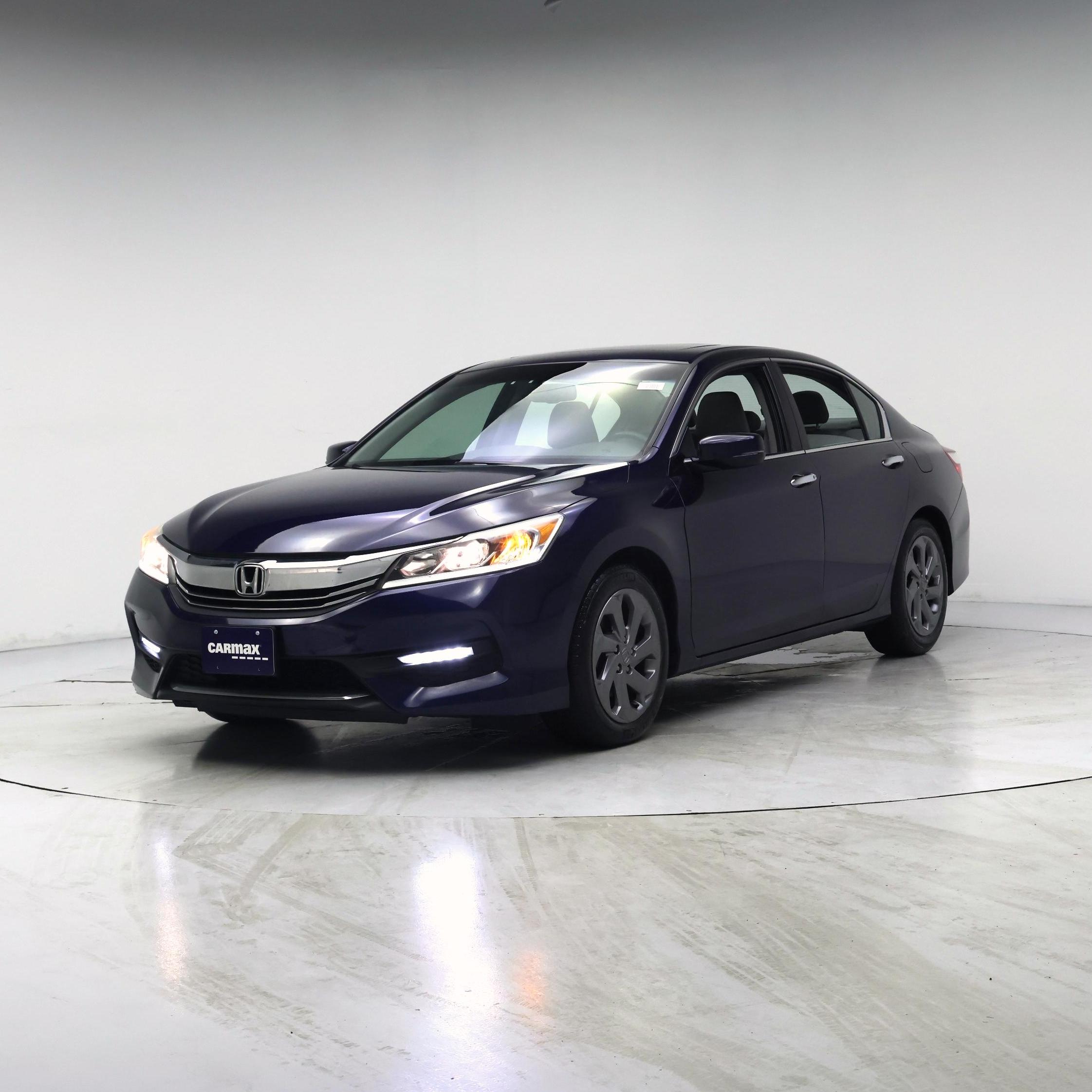Thumbnail: 2017 Honda Accord - 4