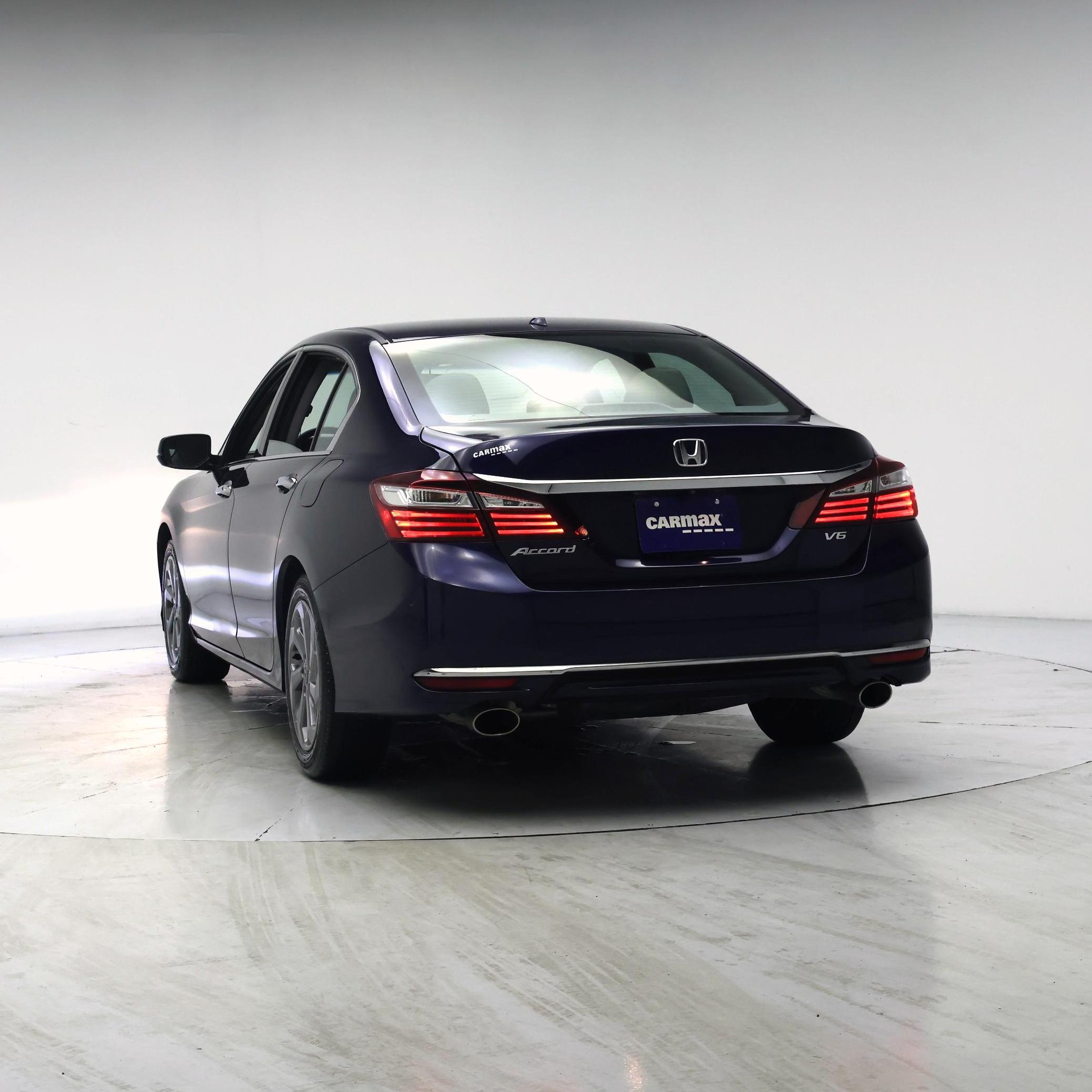 Thumbnail: 2017 Honda Accord - 6