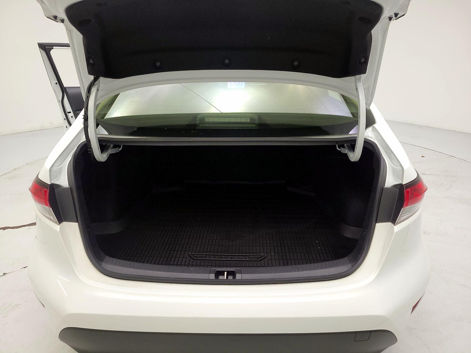2024 Toyota Corolla LE - Photo 21