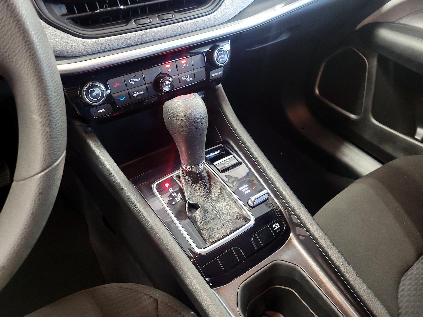 2025 Jeep Compass Sport - Photo 18