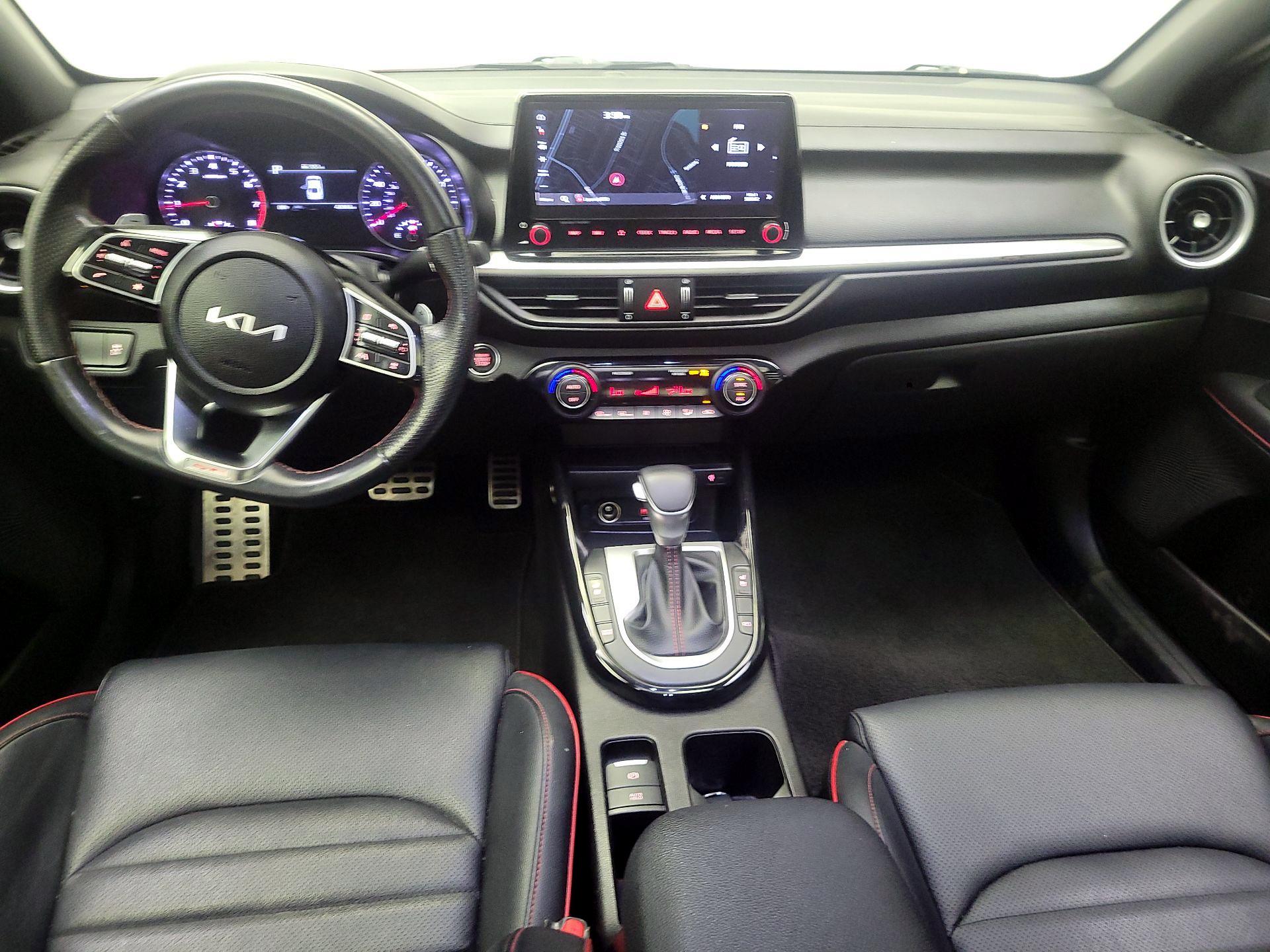 Thumbnail: 2023 Kia Forte - 9