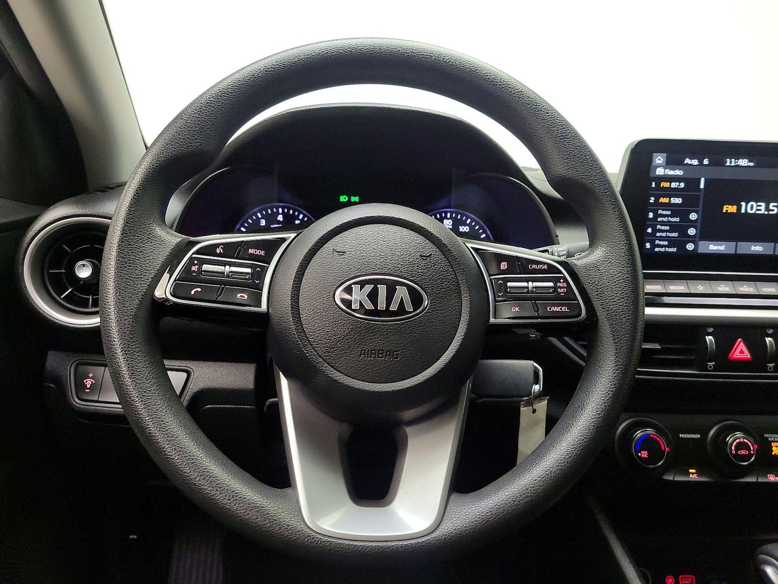 2021 Kia Forte LXS - Photo 11