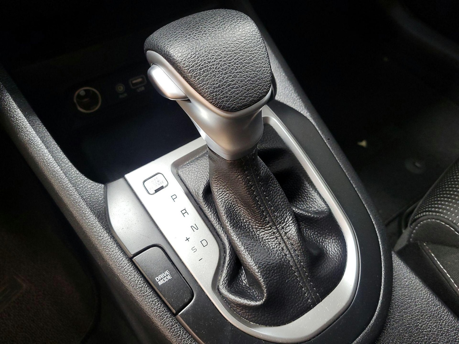 2021 Kia Forte LXS - Photo 18