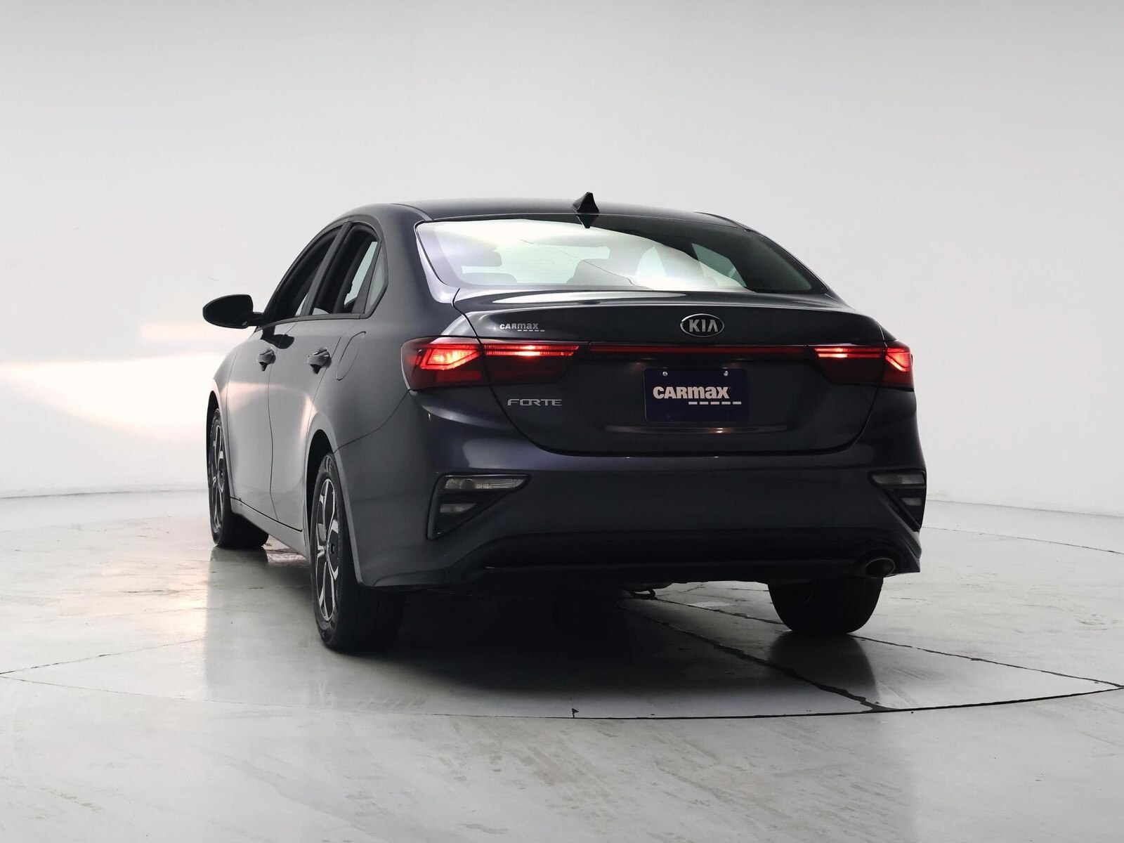 2021 Kia Forte LXS - Photo 7