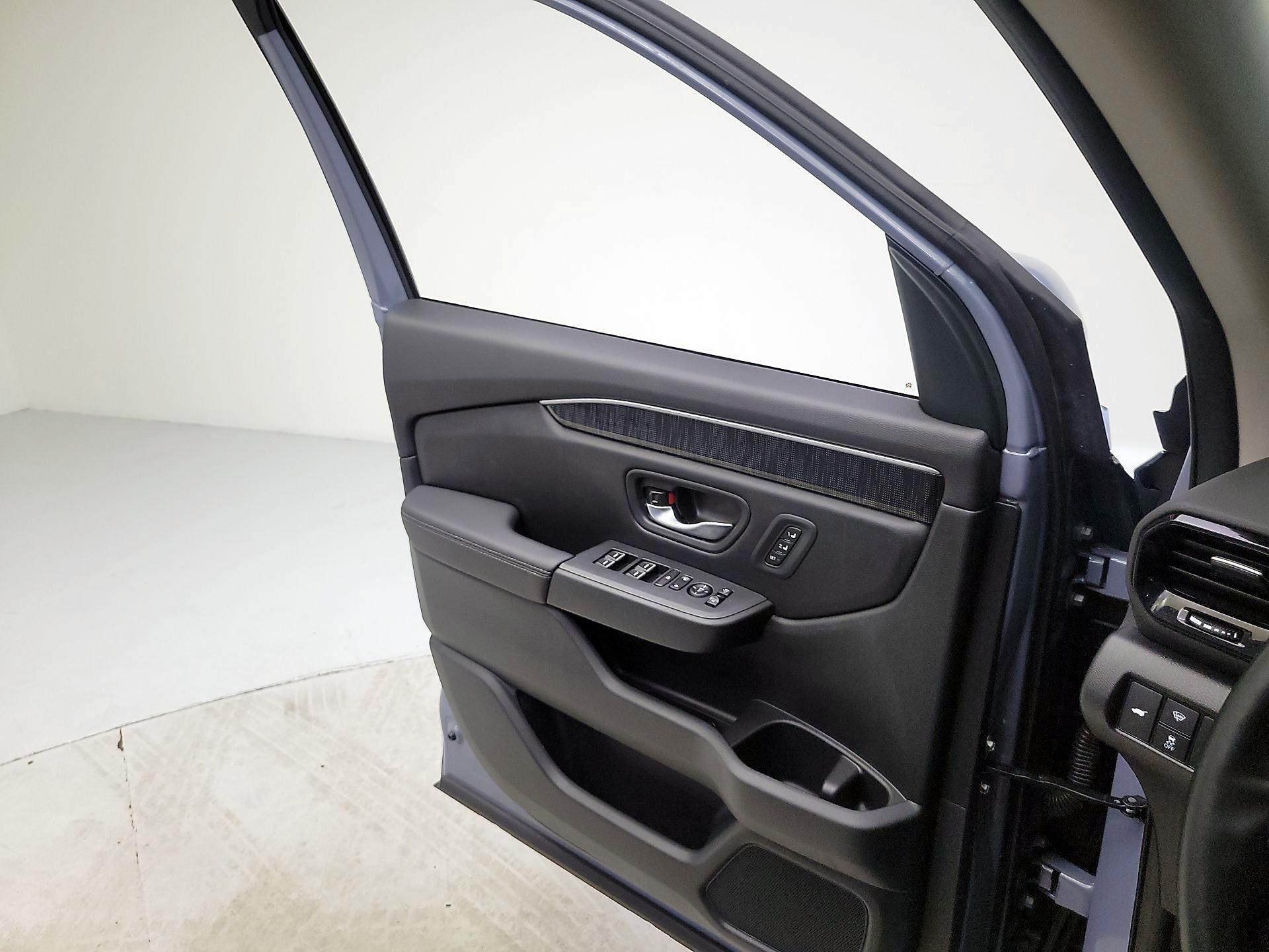 Thumbnail: 2023 Honda Pilot - 12