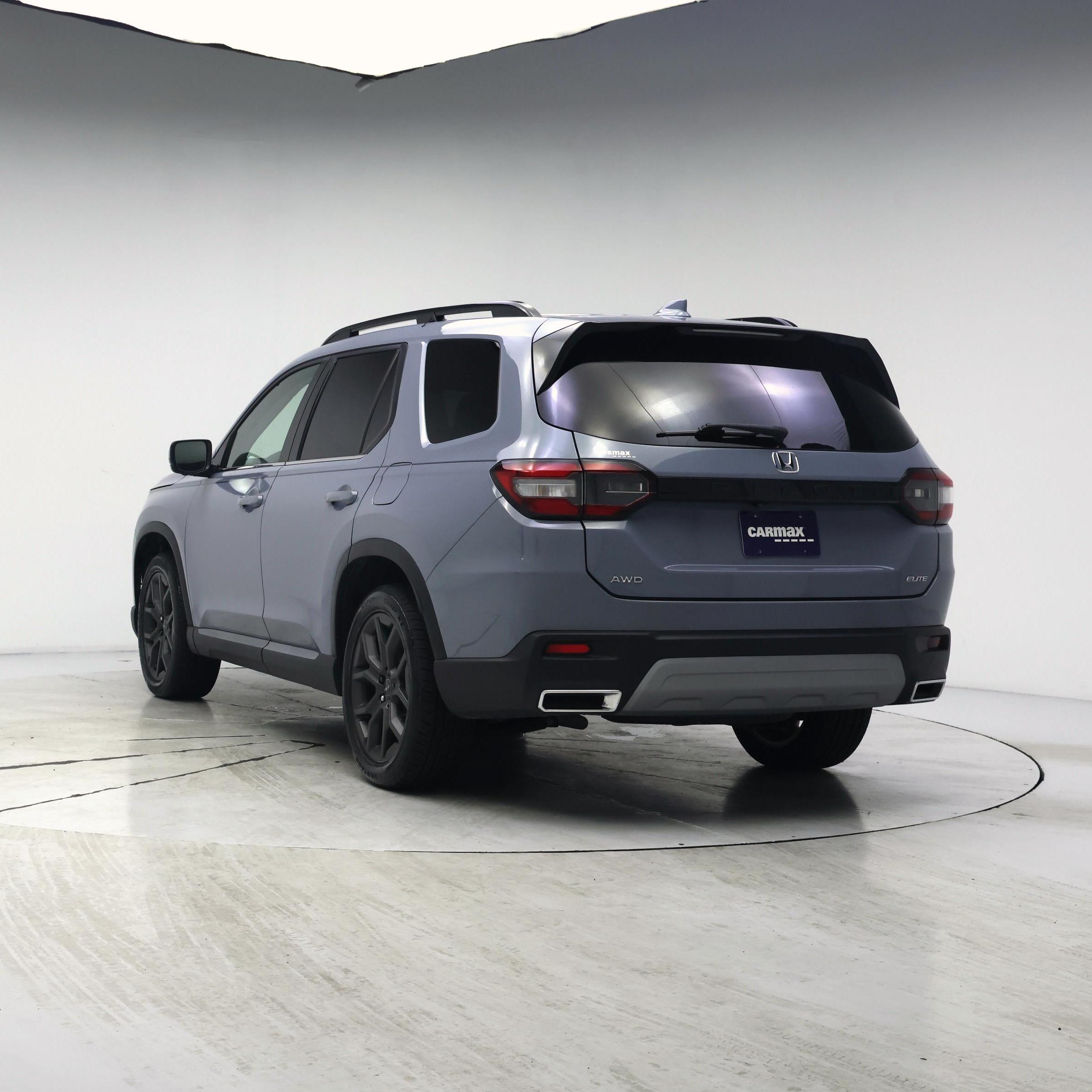 Thumbnail: 2023 Honda Pilot - 2