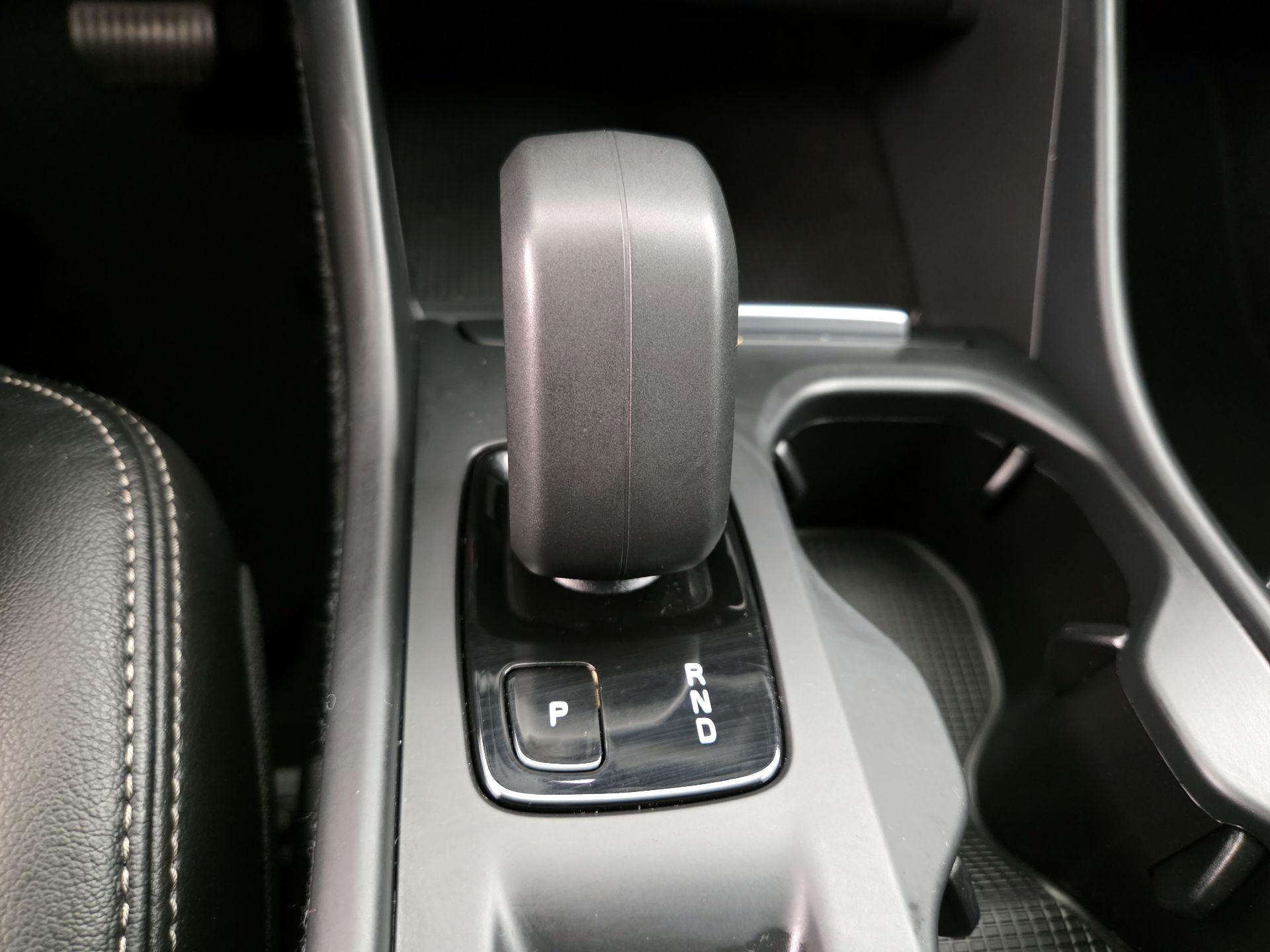 Thumbnail: 2022 Volvo XC40 - 18