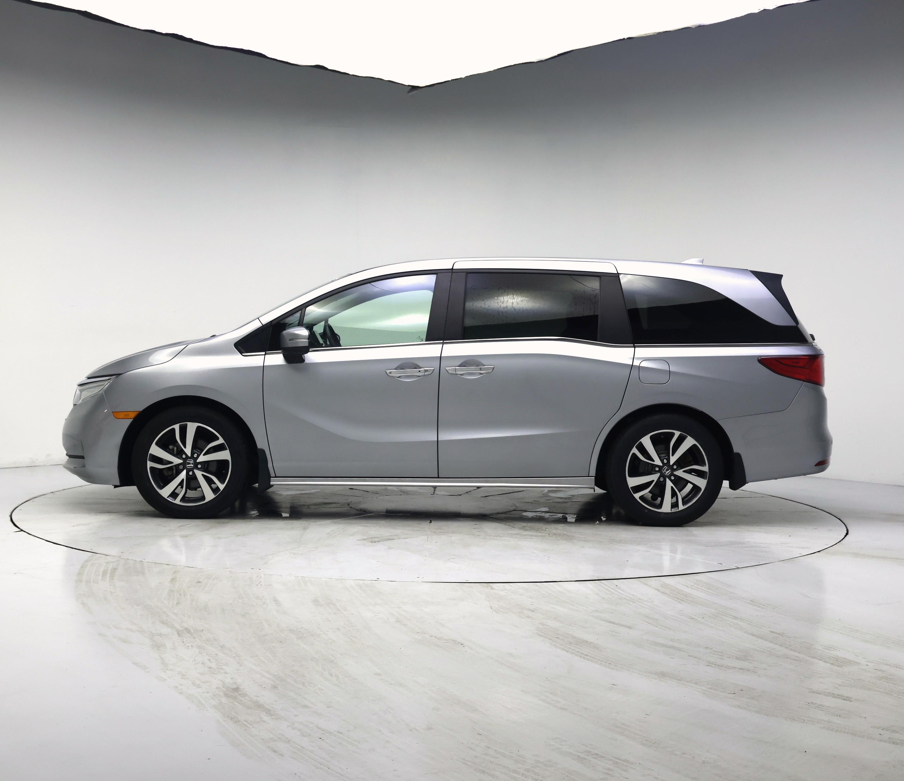 Thumbnail: 2023 Honda Odyssey - 3