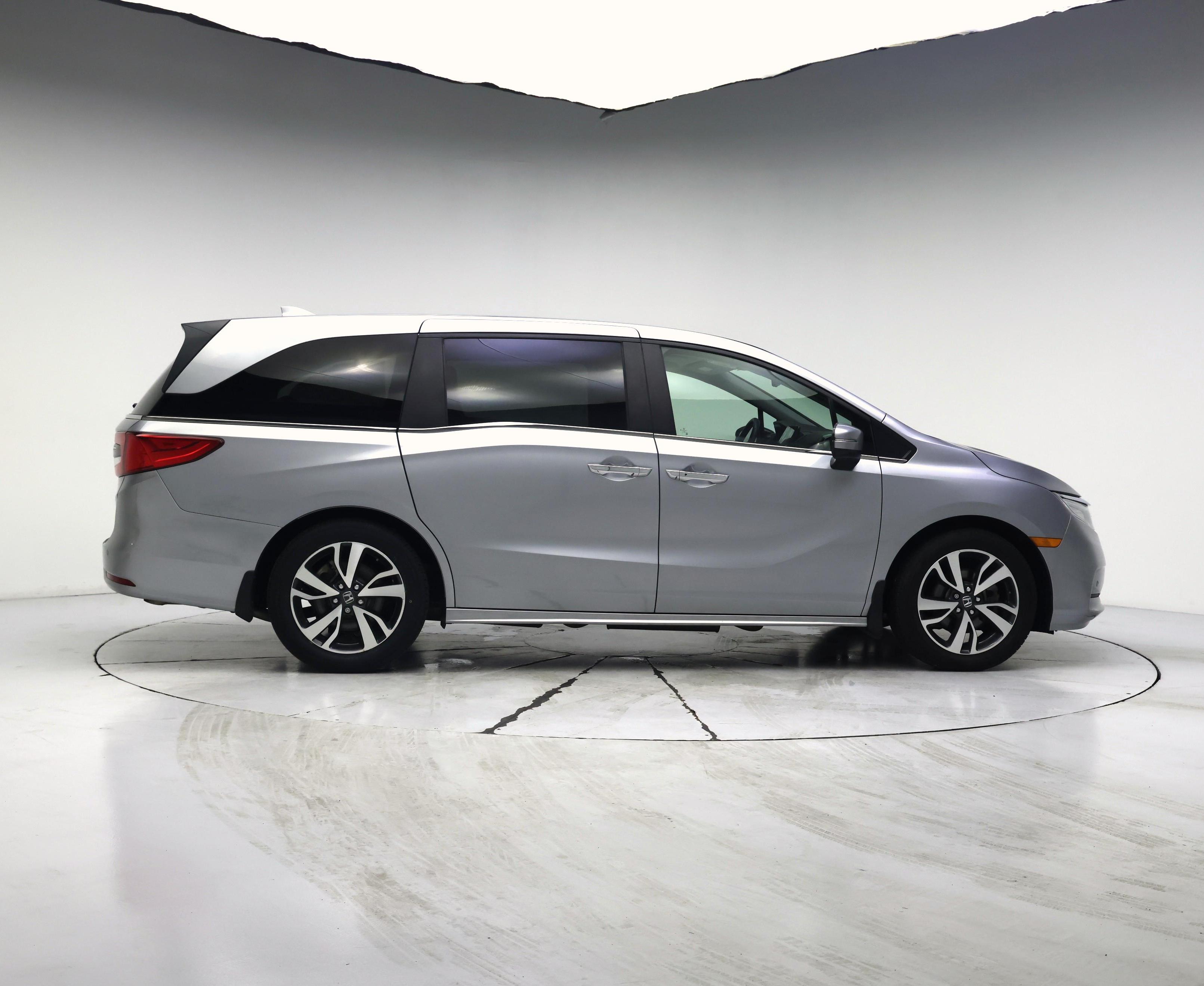 Thumbnail: 2023 Honda Odyssey - 7