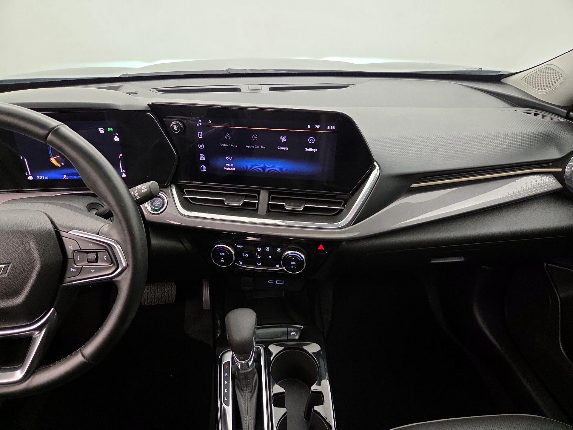 Thumbnail: 2024 Chevrolet Trax - 9