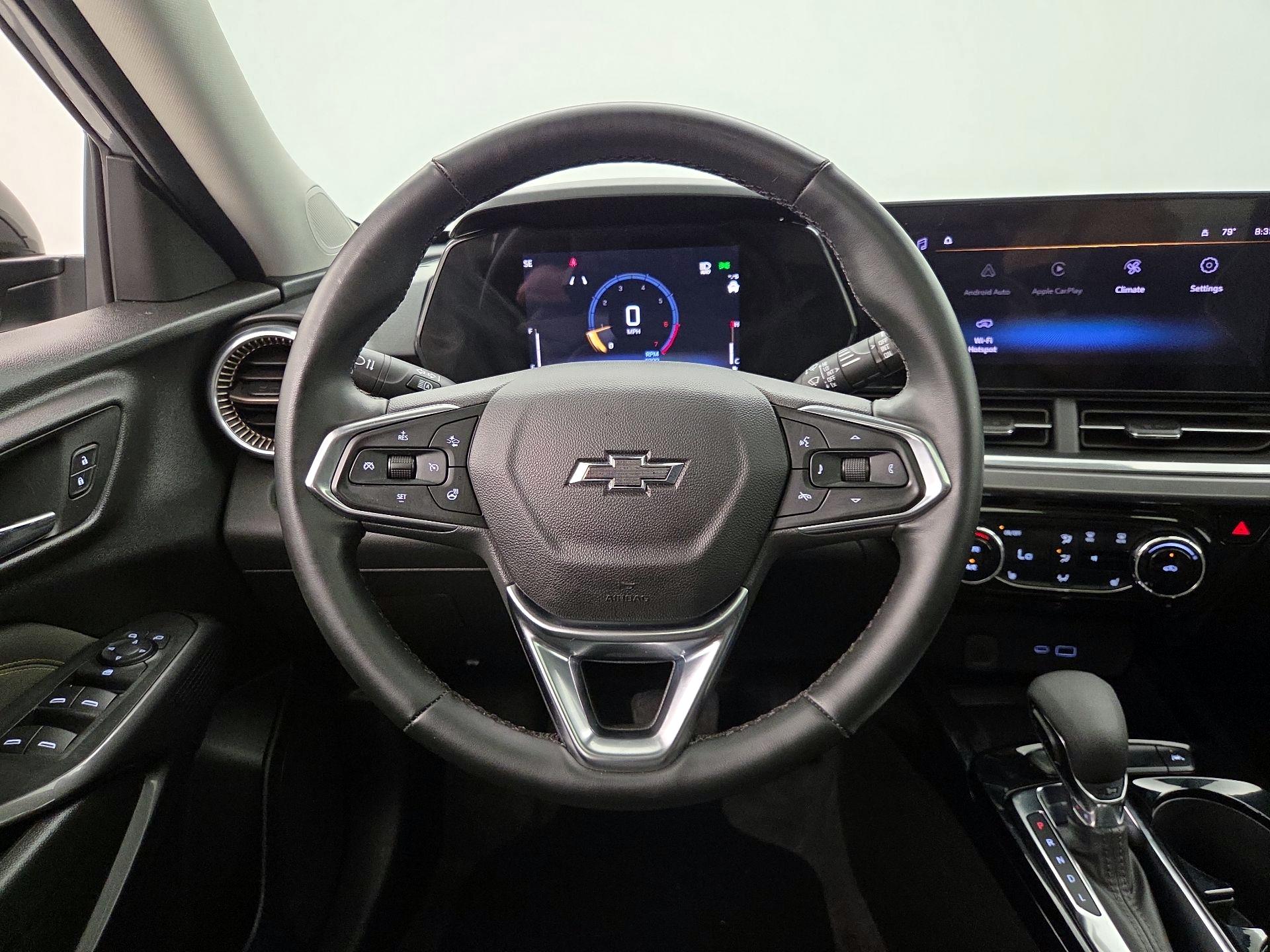 Thumbnail: 2024 Chevrolet Trax - 10