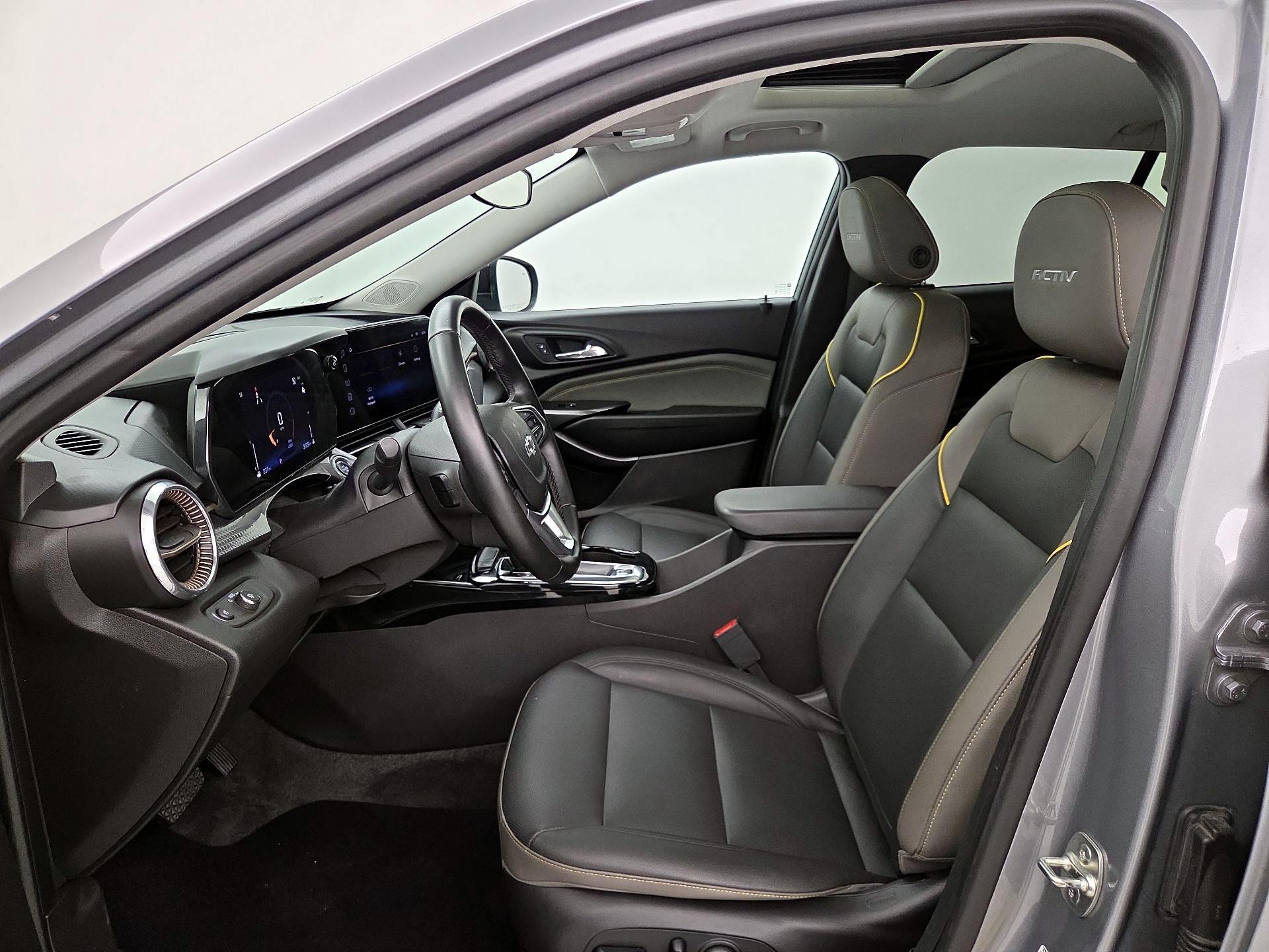 Thumbnail: 2024 Chevrolet Trax - 11