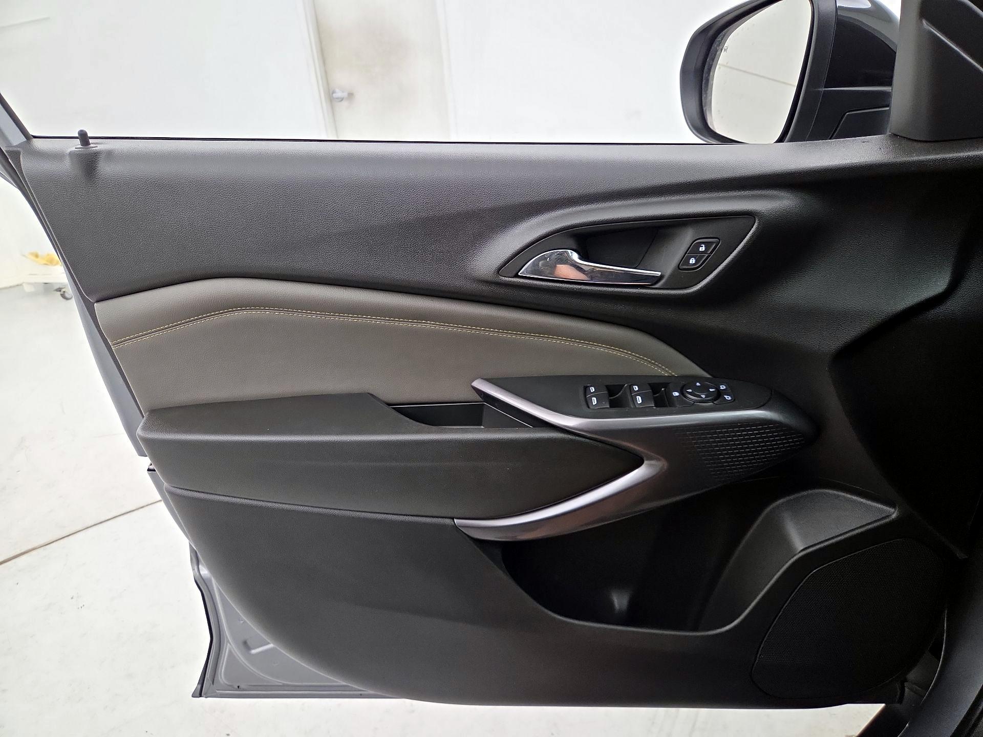 Thumbnail: 2024 Chevrolet Trax - 12