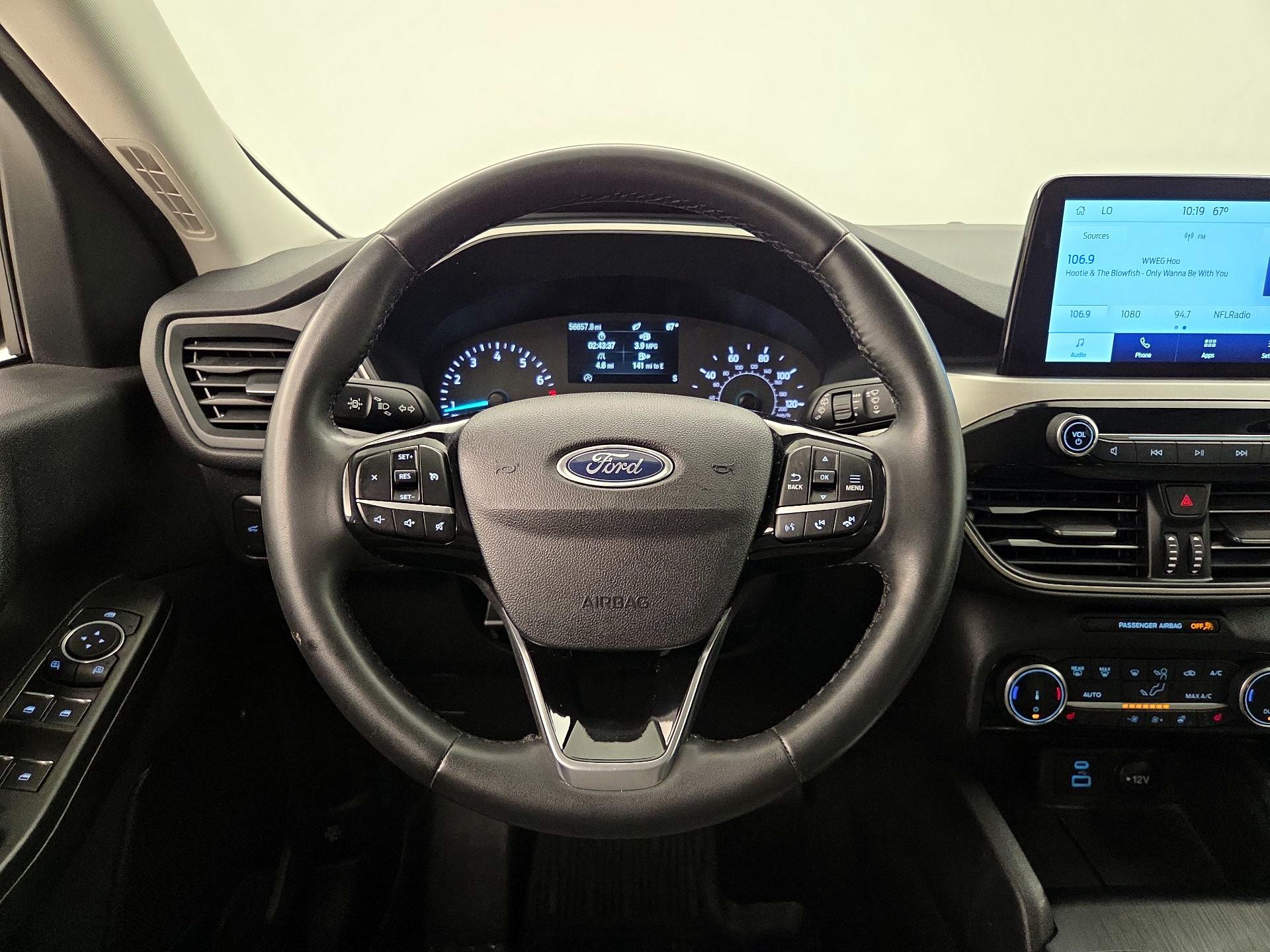 Thumbnail: 2022 Ford Escape - 10