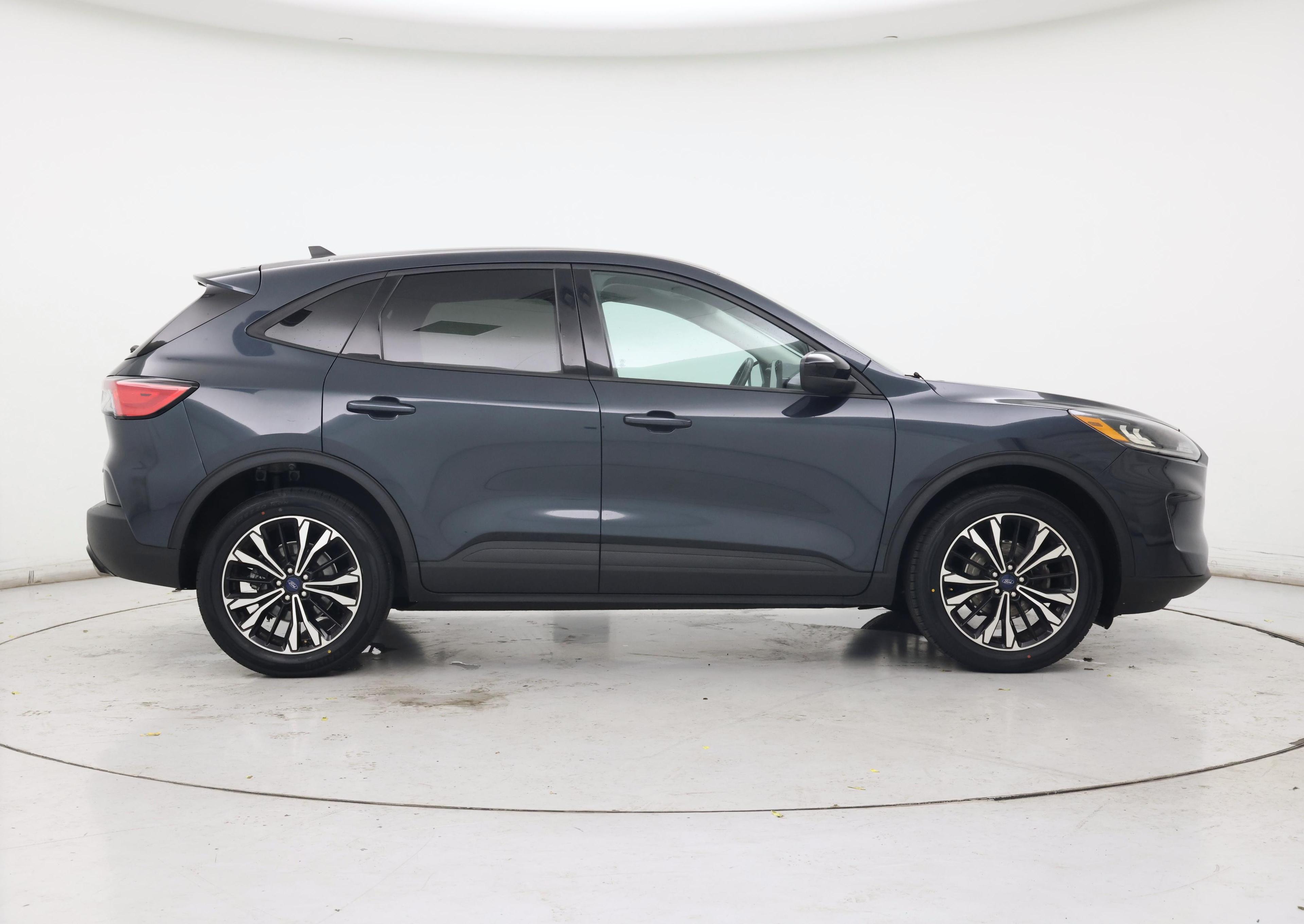 Thumbnail: 2022 Ford Escape - 7