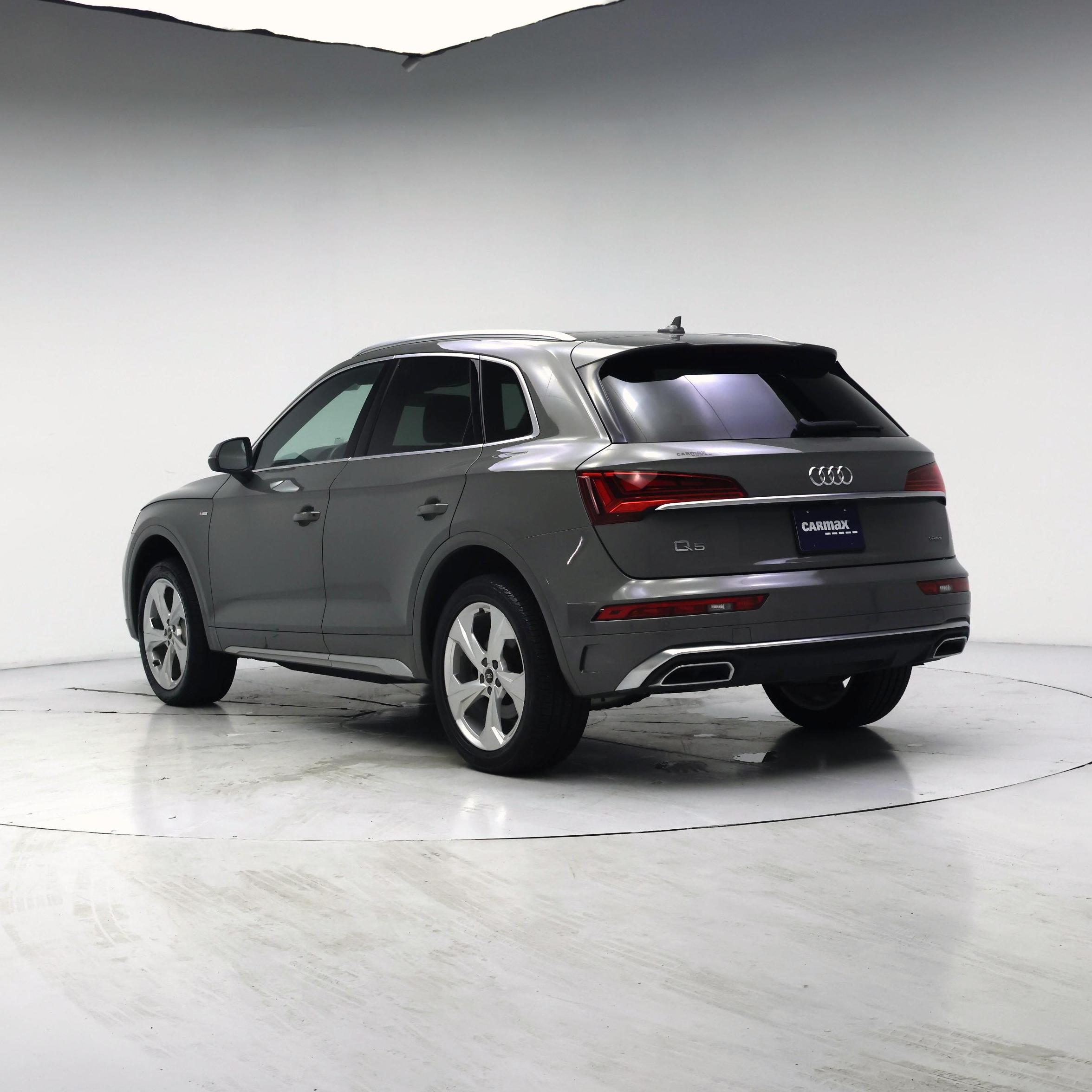 Thumbnail: 2023 Audi Q5 - 2