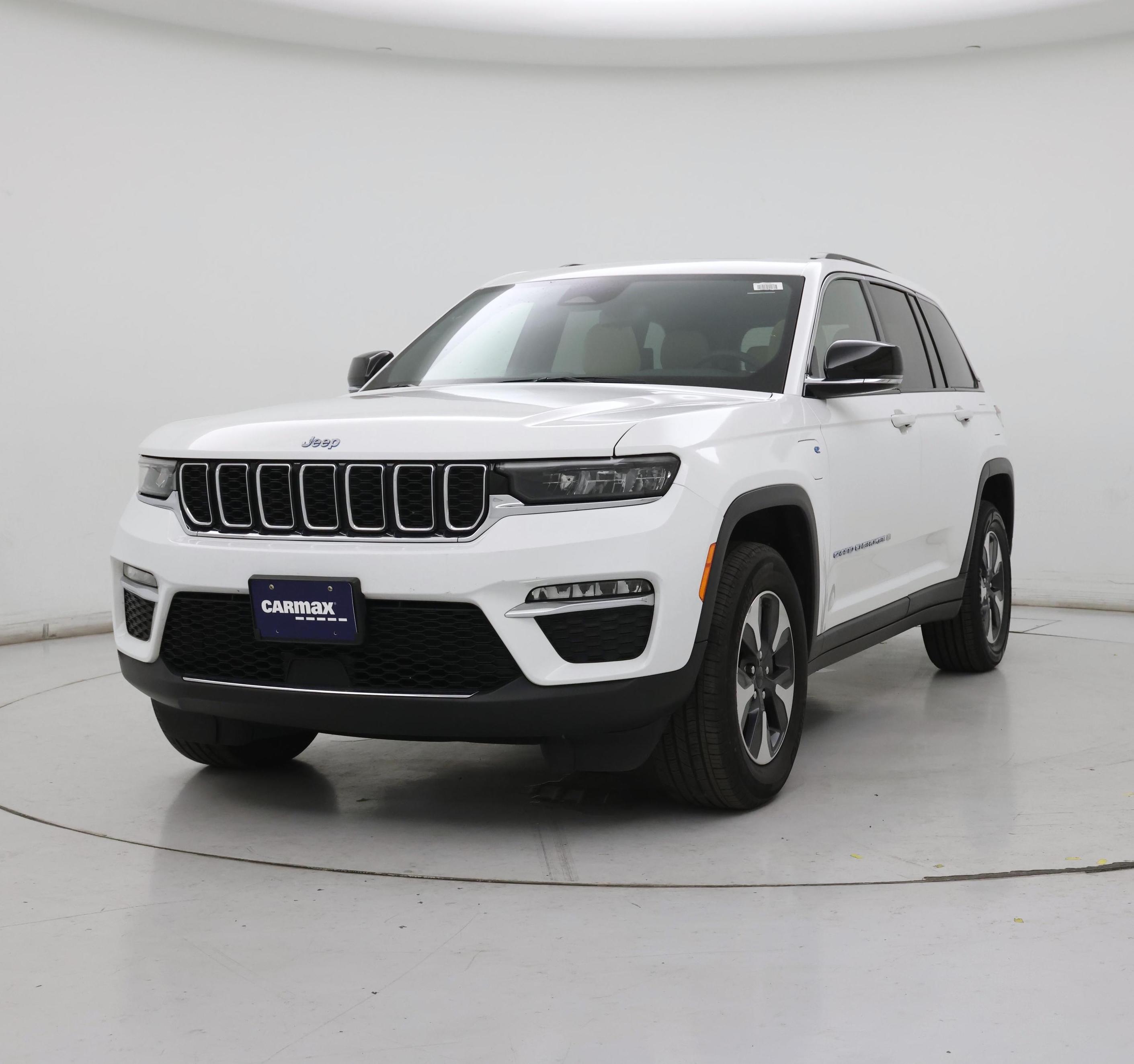 Thumbnail: 2023 Jeep Grand Cherokee - 4