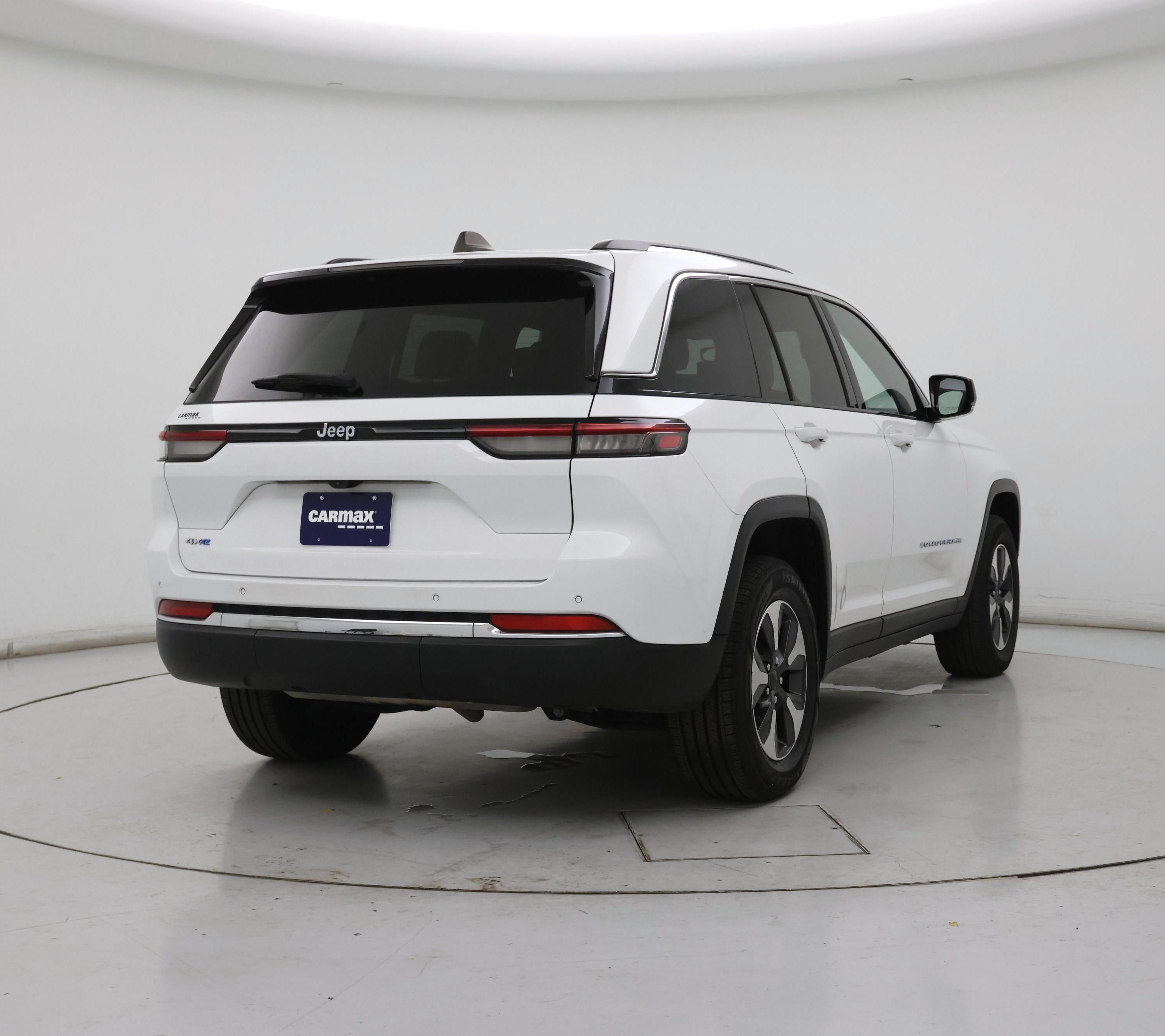 Thumbnail: 2023 Jeep Grand Cherokee - 8