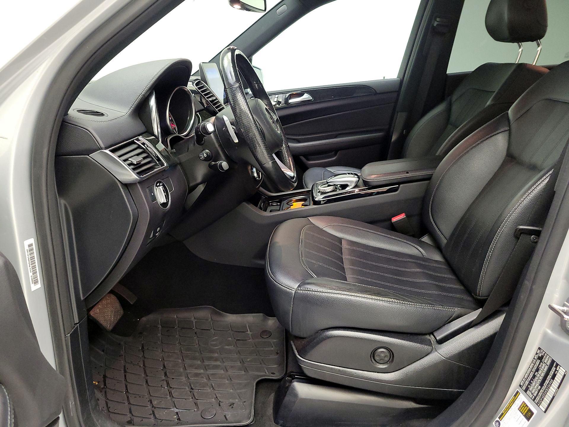 Thumbnail: 2019 Mercedes-Benz GLS - 11