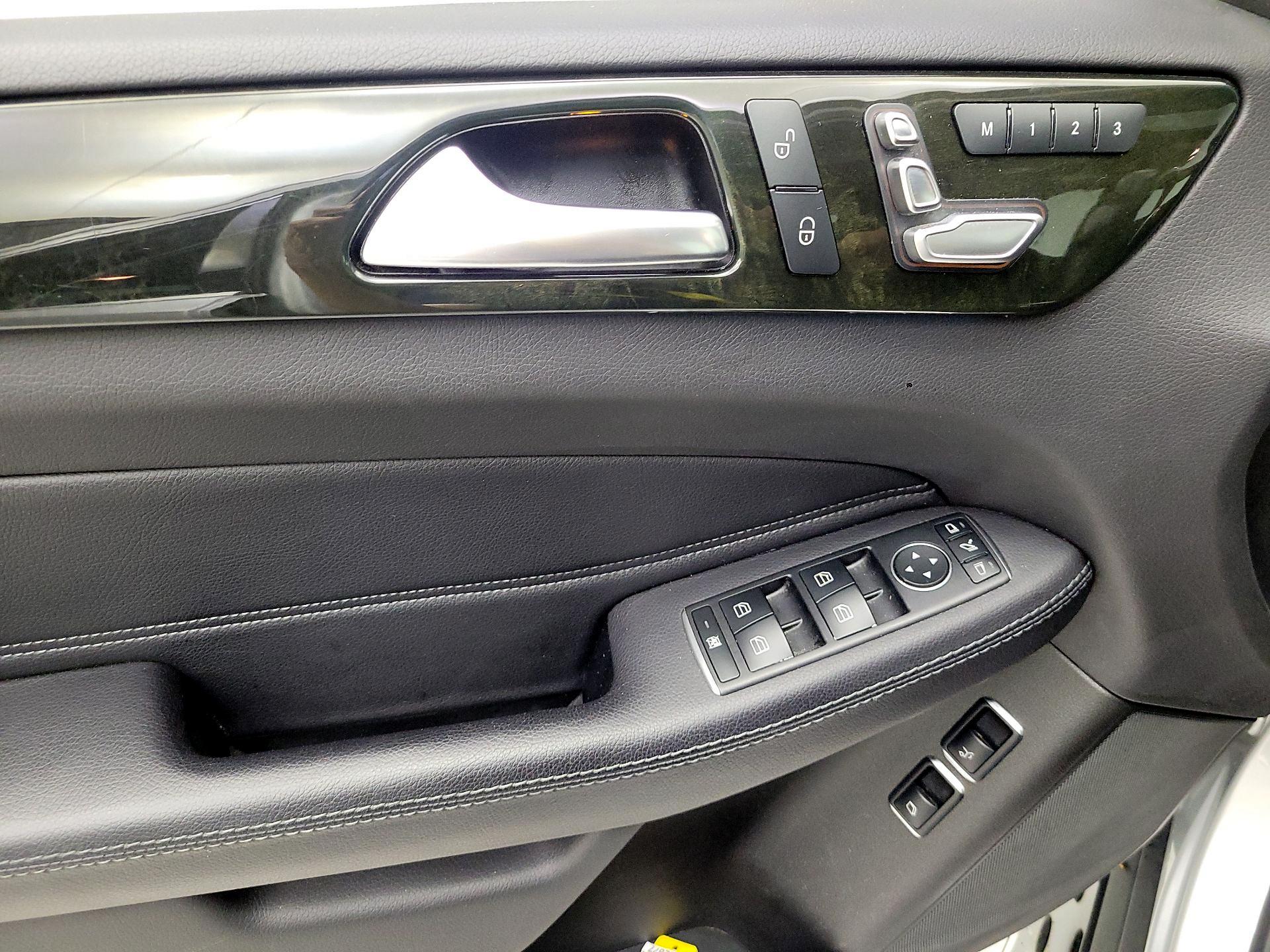 Thumbnail: 2019 Mercedes-Benz GLS - 12