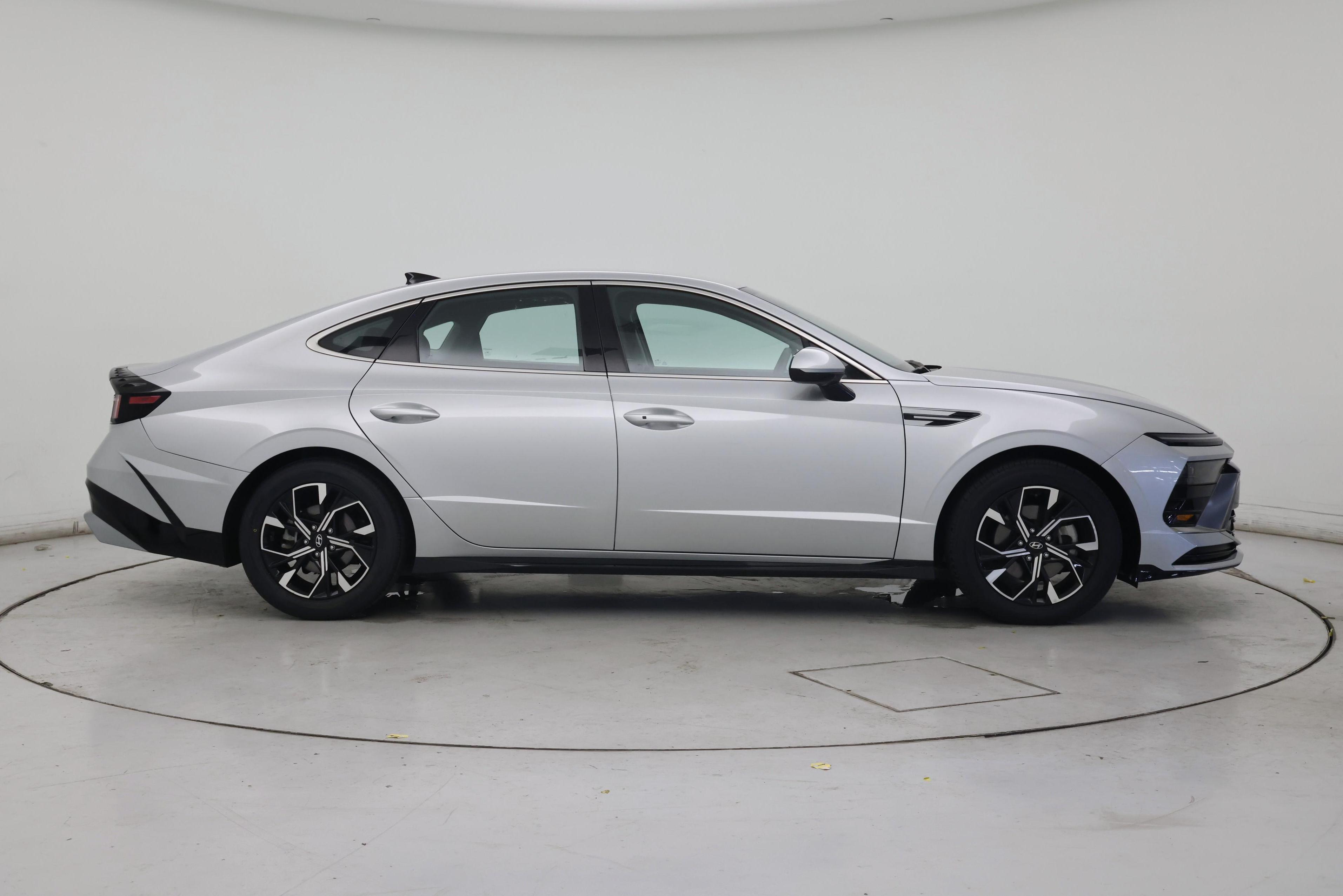 Thumbnail: 2025 Hyundai Sonata - 7
