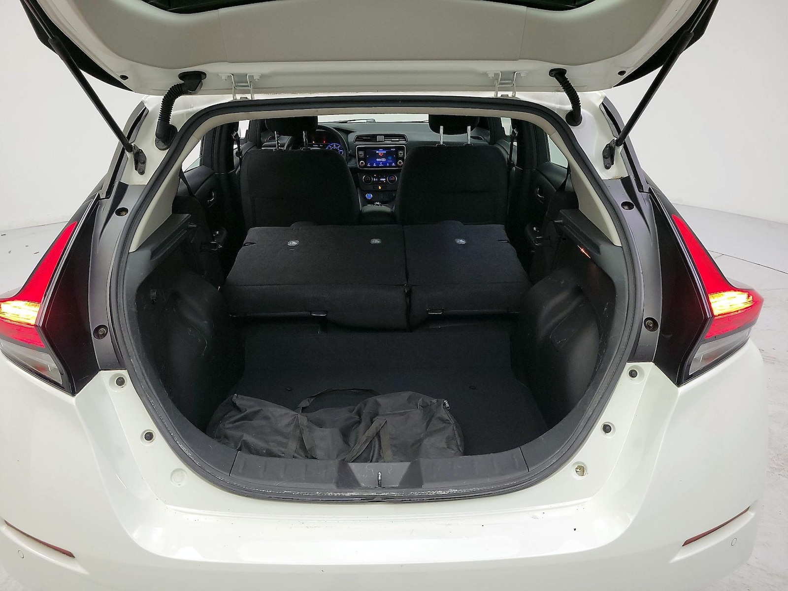 2023 Nissan Leaf S - Photo 22