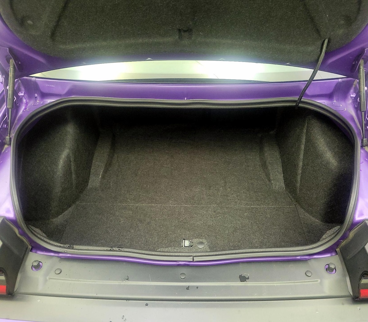 Trunk/Cargo (Seats Up)