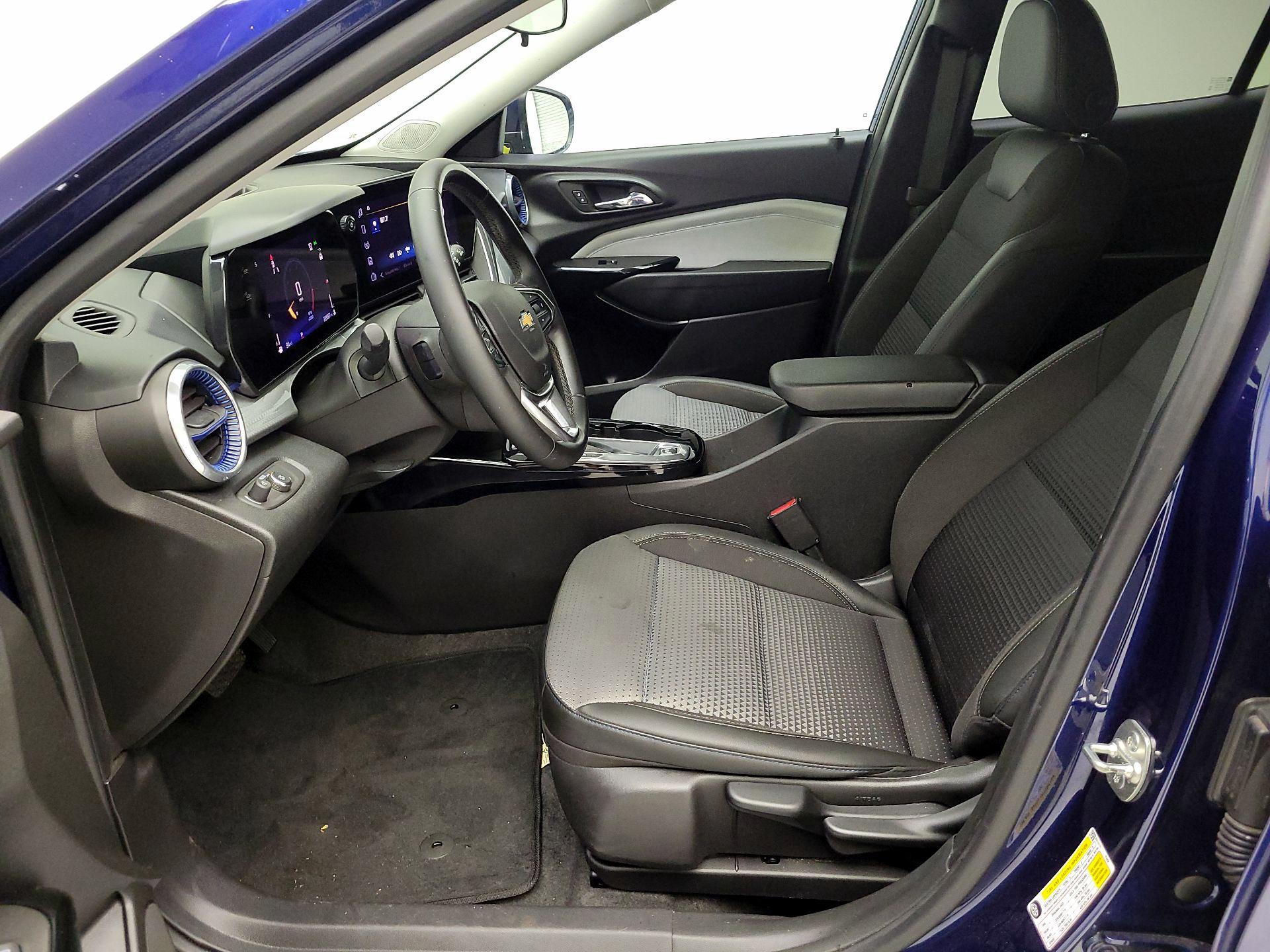 Thumbnail: 2024 Chevrolet Trax - 11