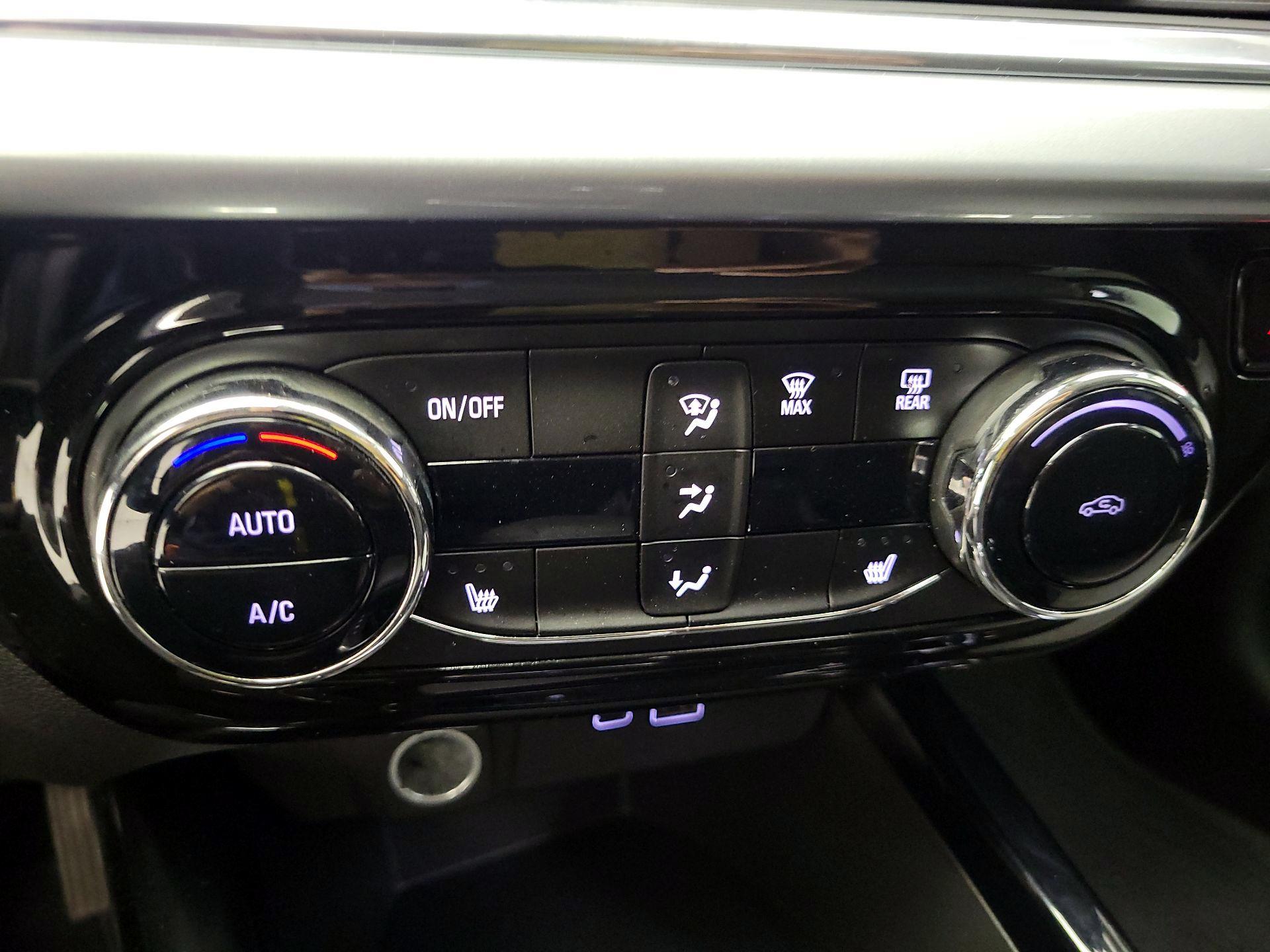 Thumbnail: 2024 Chevrolet Trax - 16