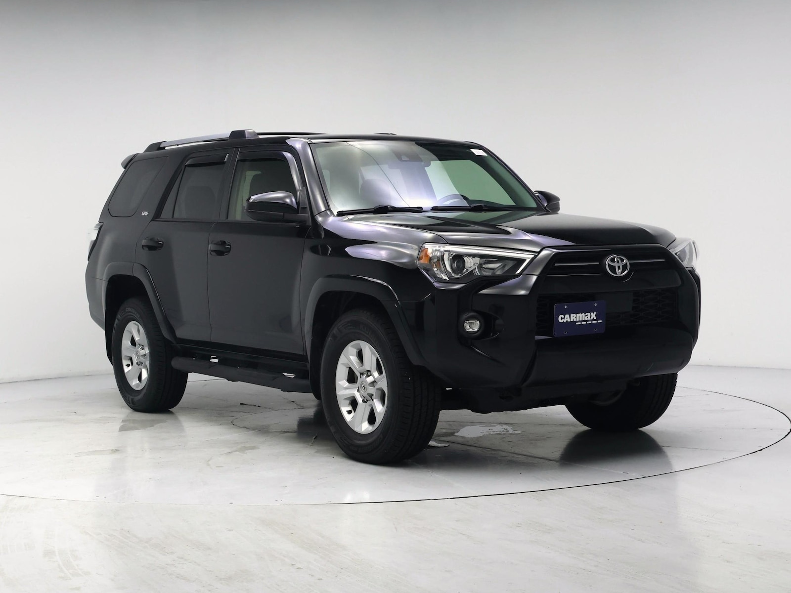 2022 Toyota 4Runner SR5 - Photo 2