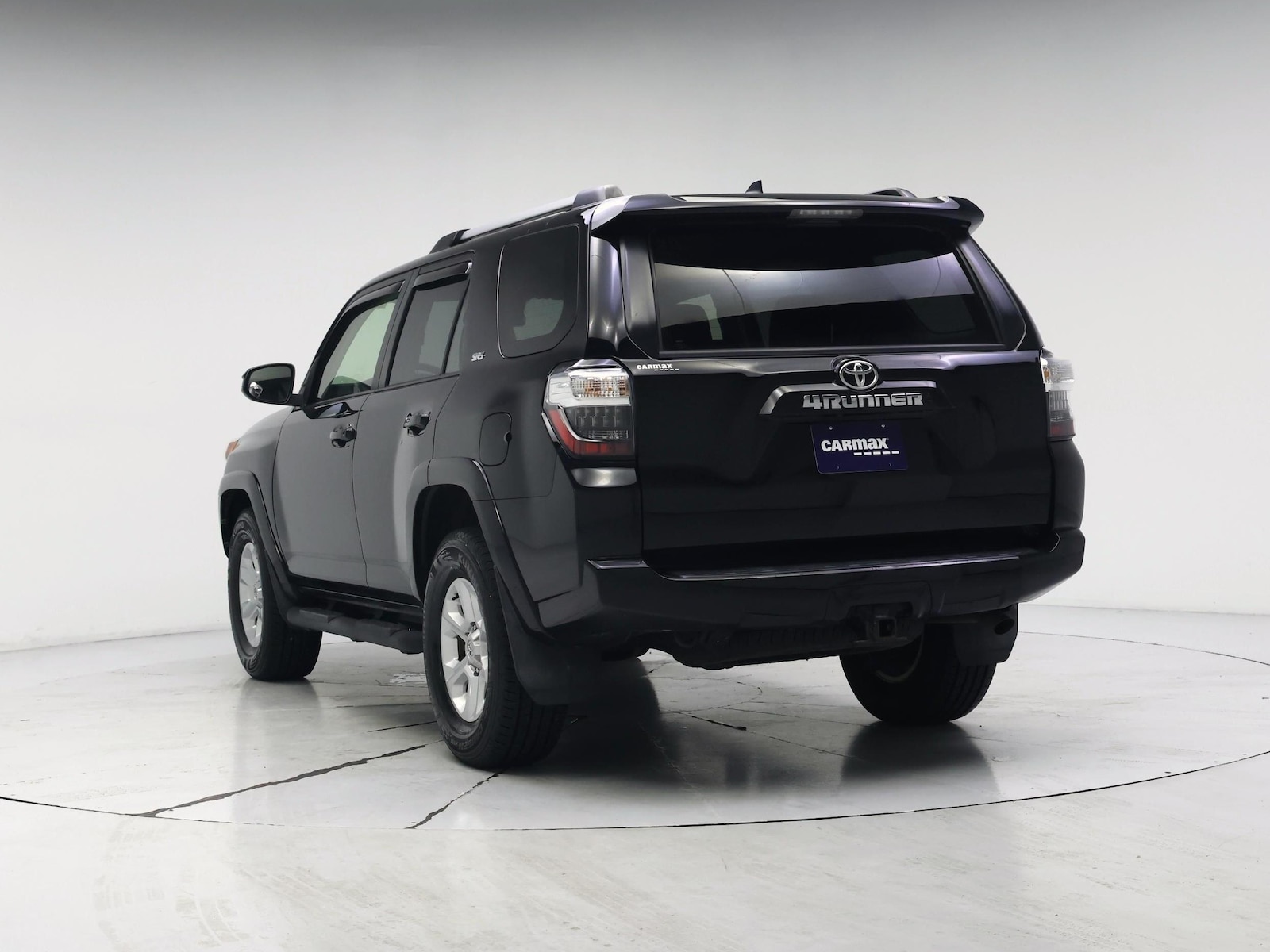 2022 Toyota 4Runner SR5 - Photo 3