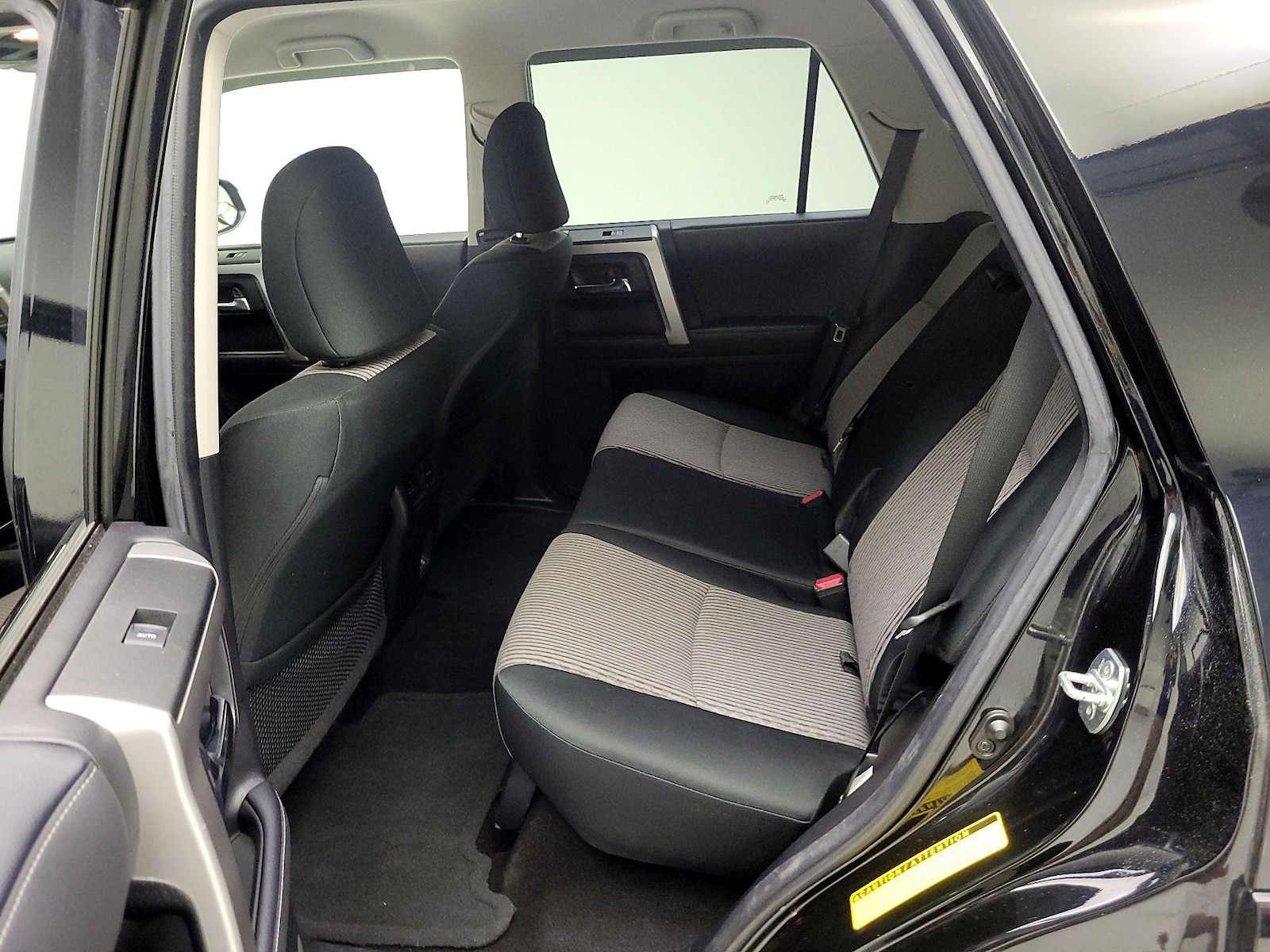 2022 Toyota 4Runner SR5 - Photo 20