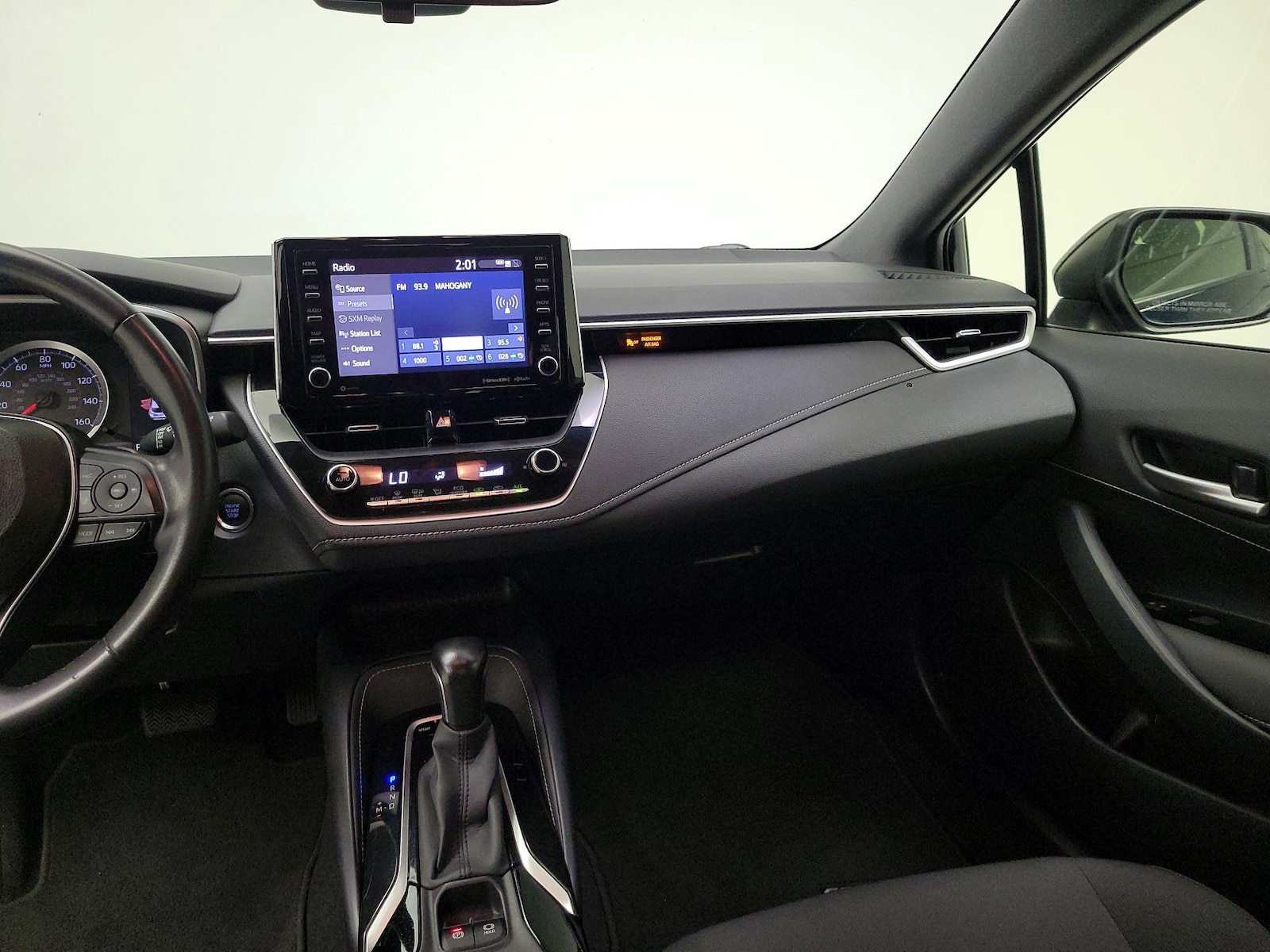 2020 Toyota Corolla Hatchback SE - Photo 10