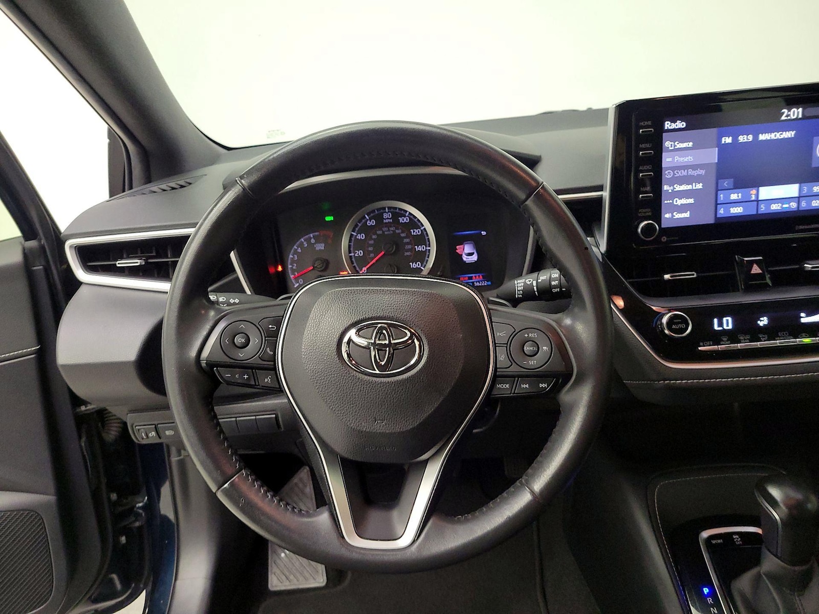2020 Toyota Corolla Hatchback SE - Photo 11