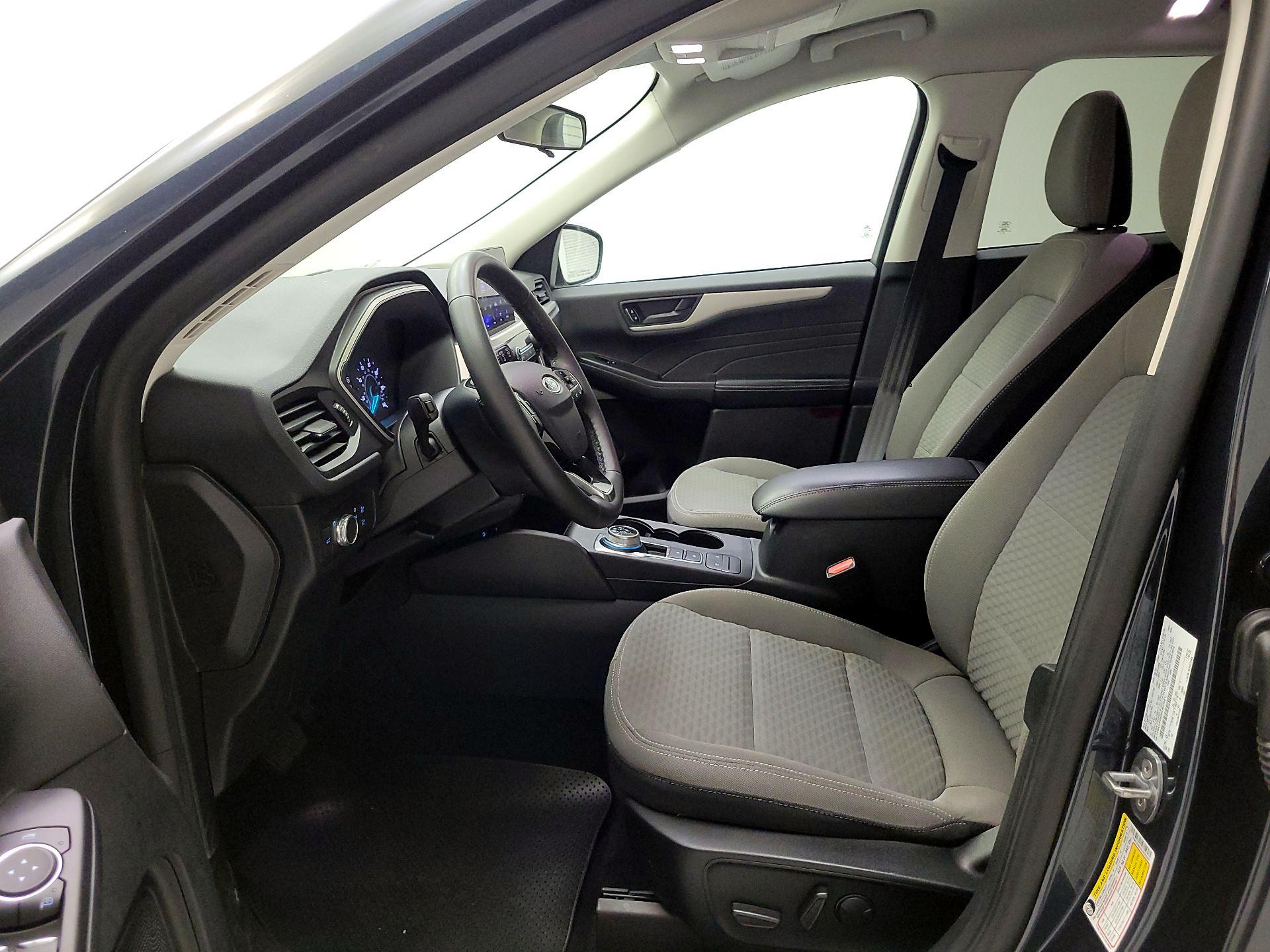 Thumbnail: 2022 Ford Escape - 11
