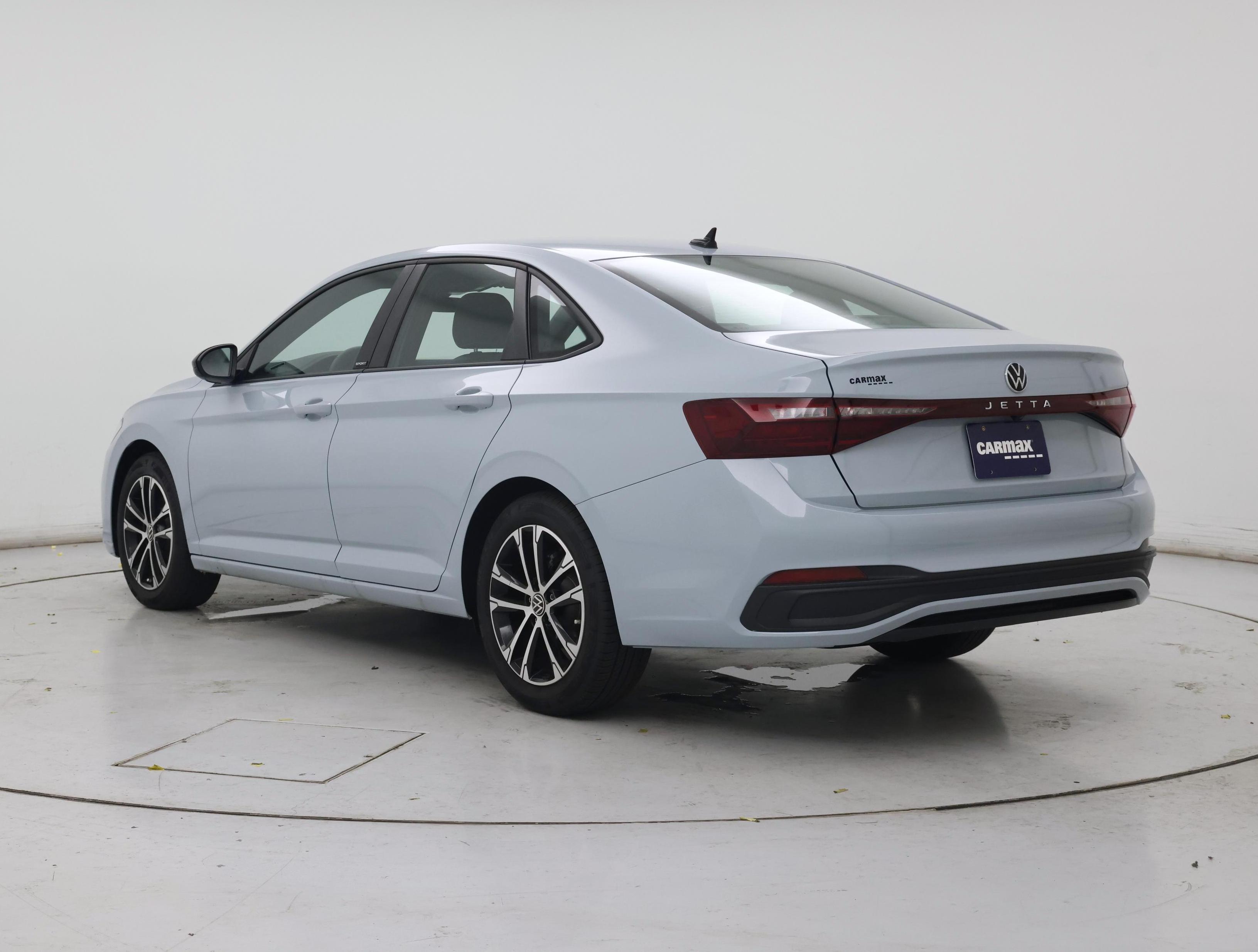 Thumbnail: 2025 Volkswagen Jetta - 2
