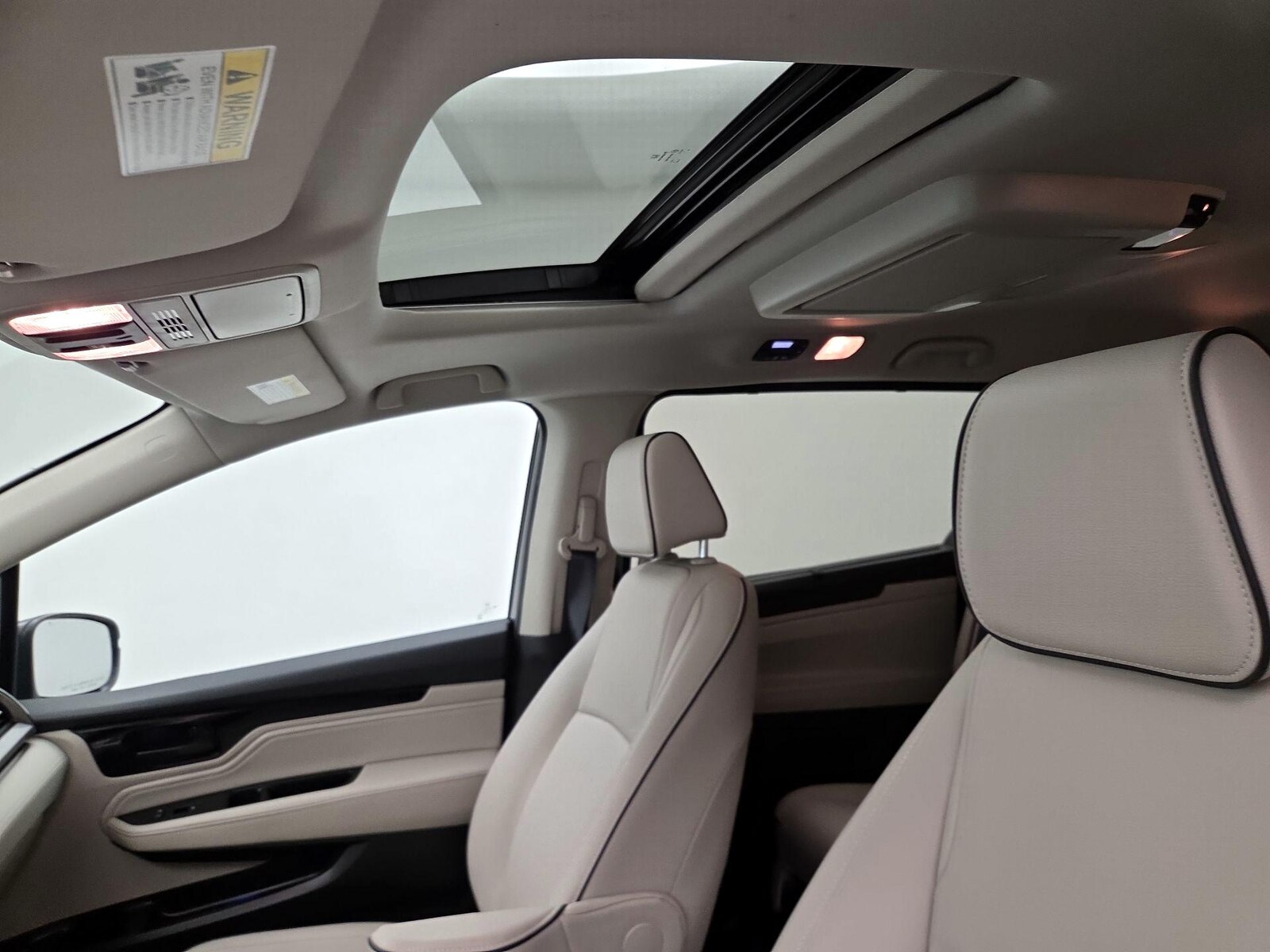 Sunroof(s) & Overhead Airbags