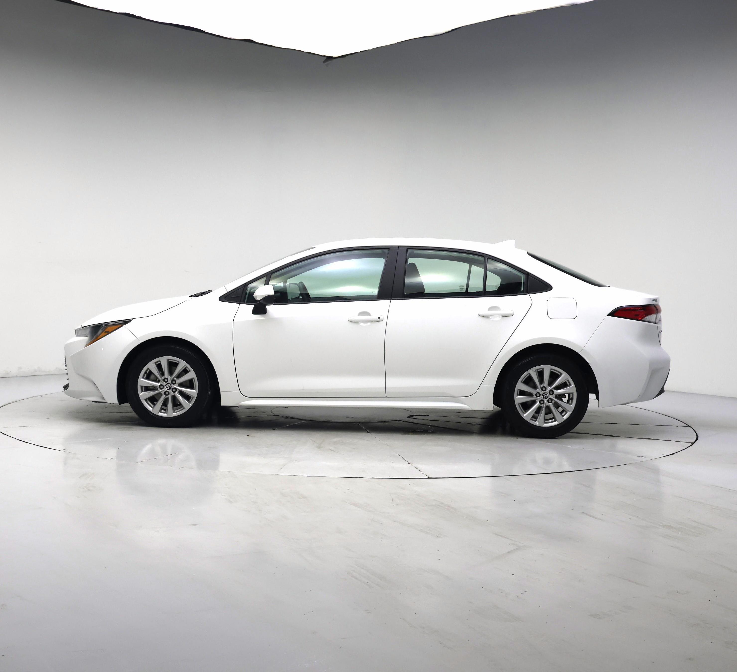 Thumbnail: 2024 Toyota Corolla - 3